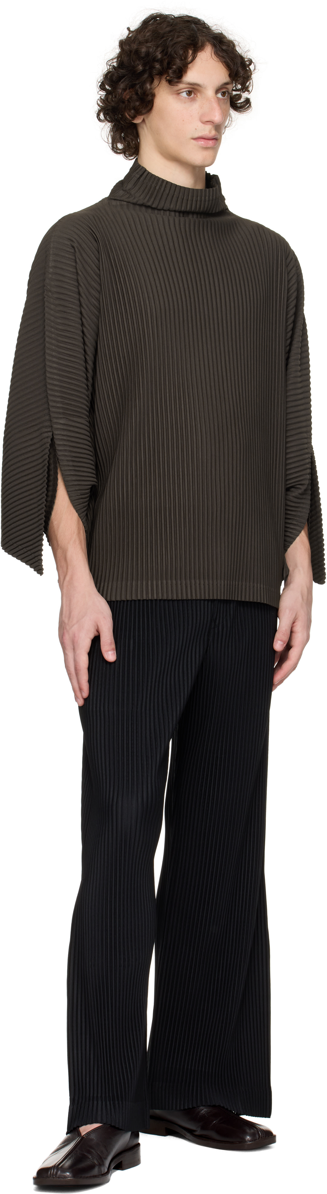 HOMME PLISSÉ ISSEY MIYAKE: Black Pleats Bottoms 3 Trousers | SSENSE