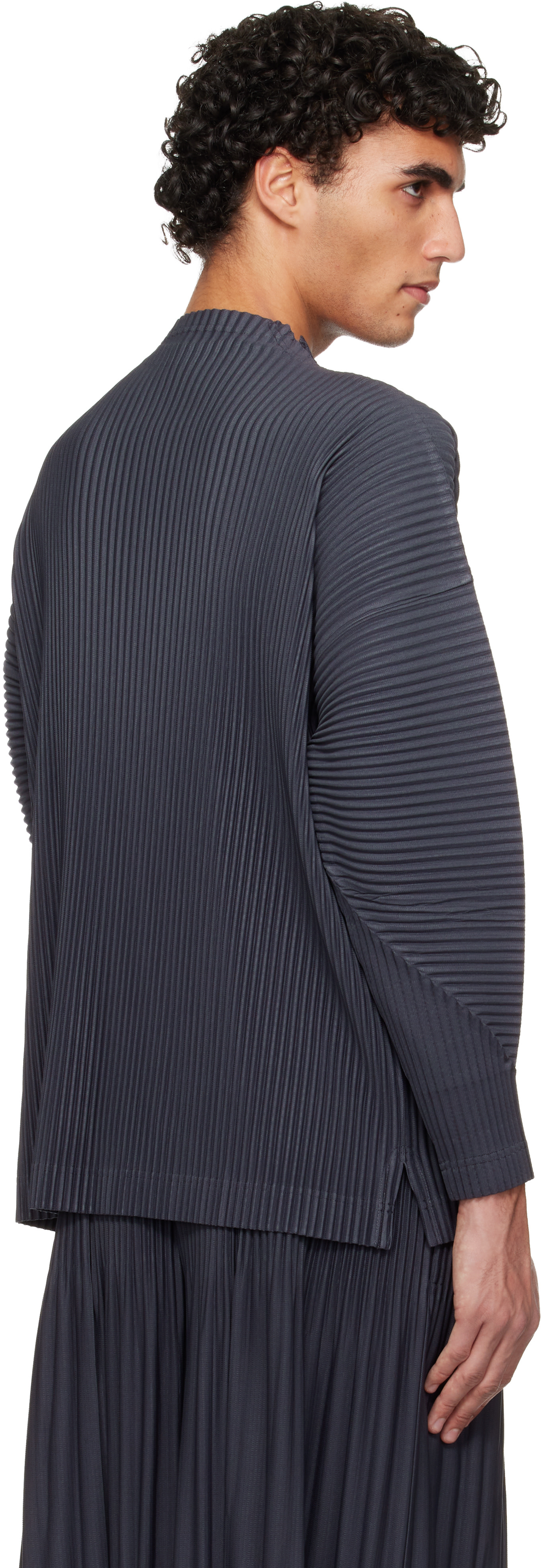 【新品】HOMME PLISSE ISSEY MIYAKE ブラック　グレー　Ｓ HOMME PLISSÉ ISSEY MIYAKE AUTUMN WINTER 2024/25 COLLECTIONS 42