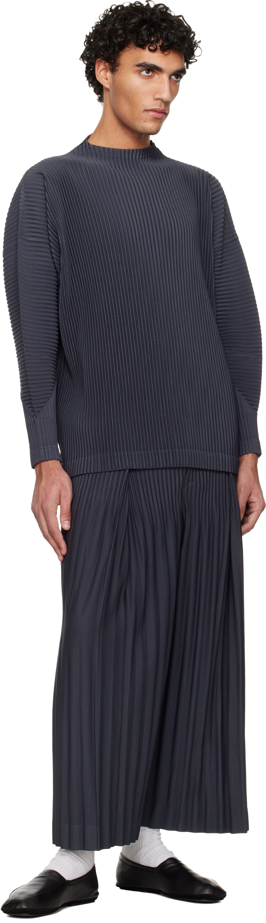 【新品】HOMME PLISSE ISSEY MIYAKE ブラック　グレー　Ｓ HOMME PLISSÉ ISSEY MIYAKE: Navy Monthly Colors December Top | SSENSE