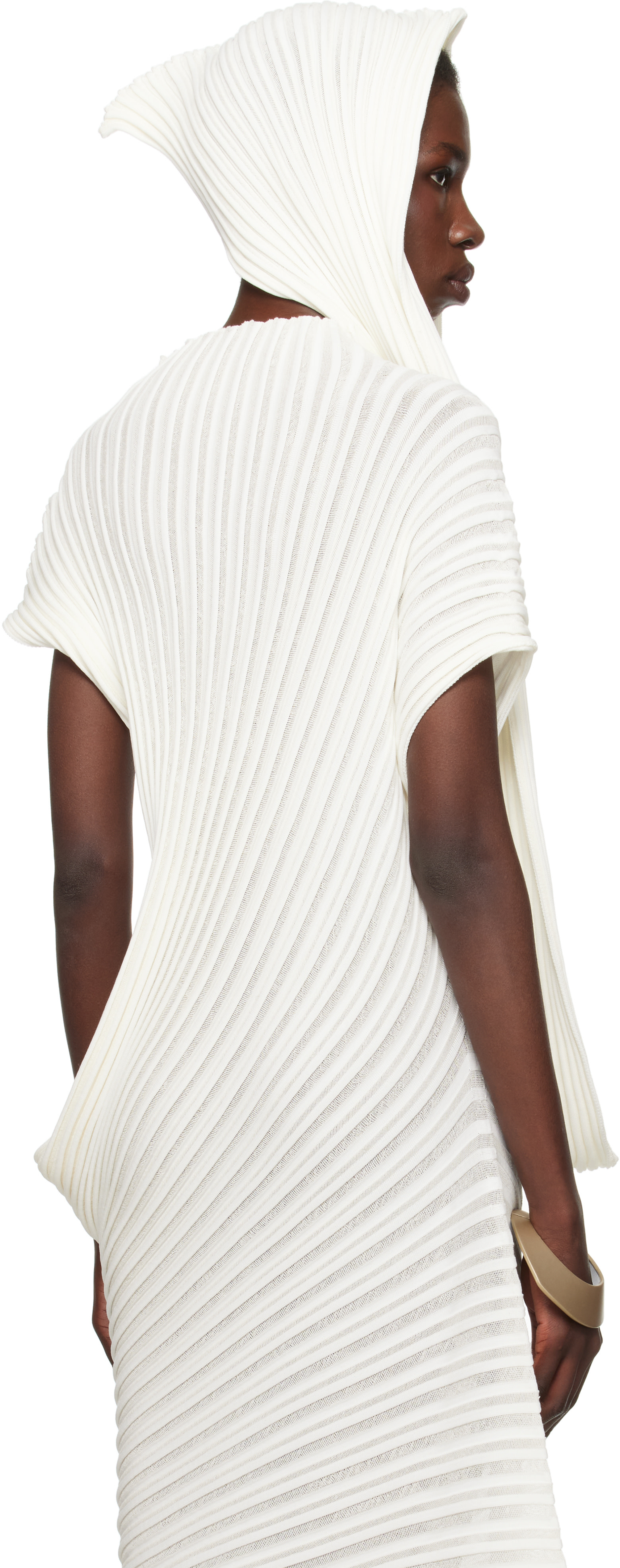 ISSEY MIYAKE: SSENSE Exclusive Bridal Capsule Stream Scarf | SSENSE