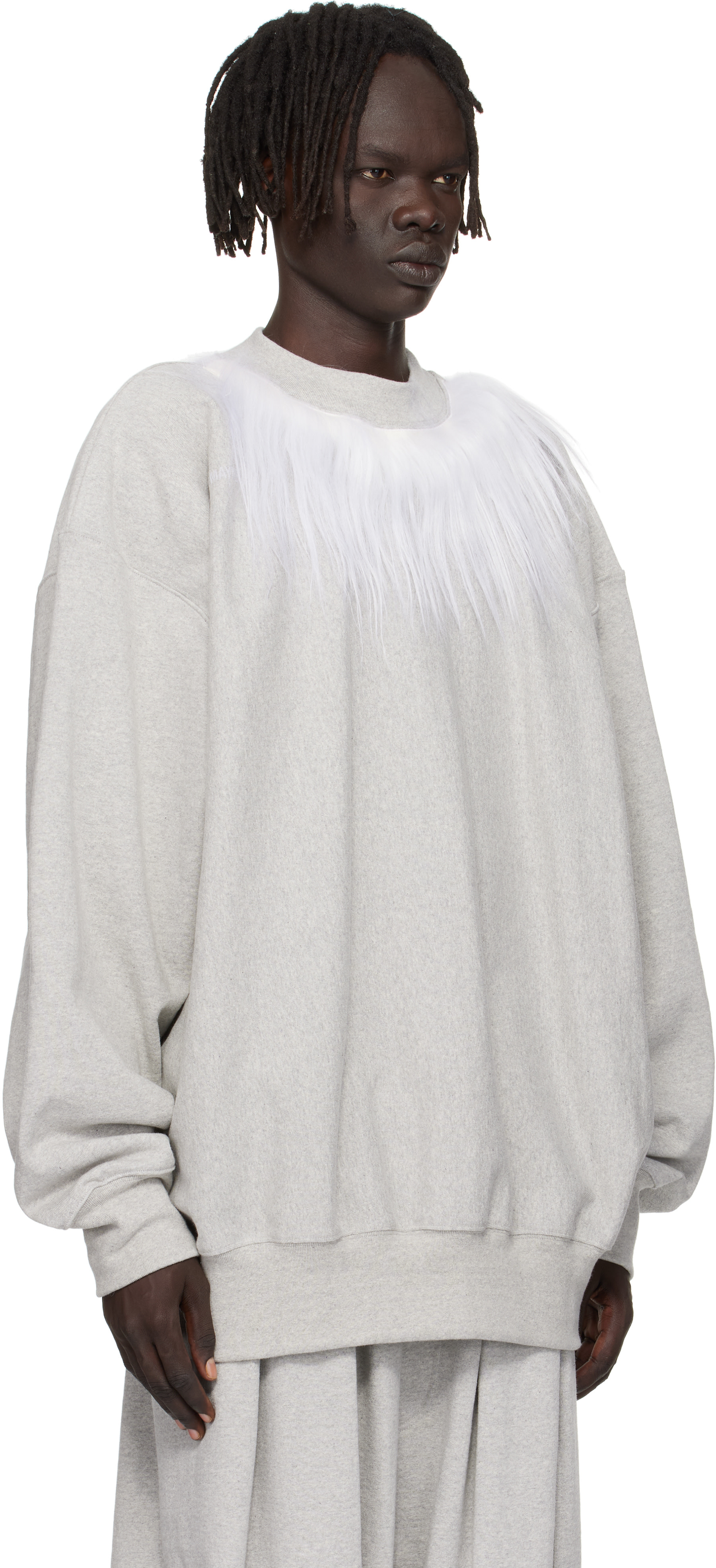 Hed Mayner - Pull molletonné gris à garniture en fourrure