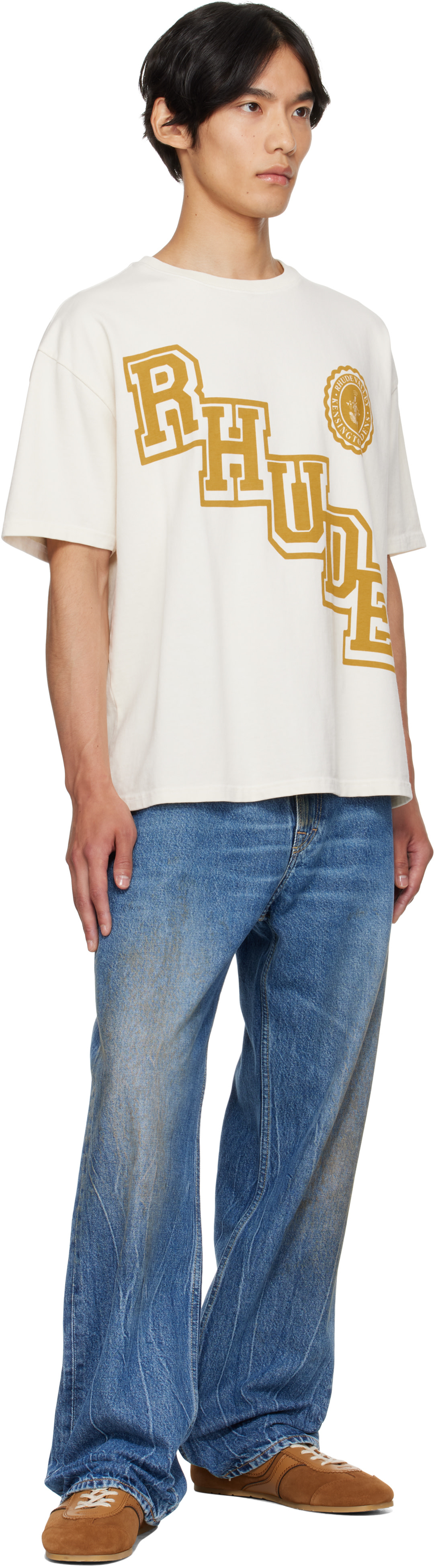 Rhude: オフホワイト 'Rhude' Collegiate Crest Tシャツ | SSENSE 日本