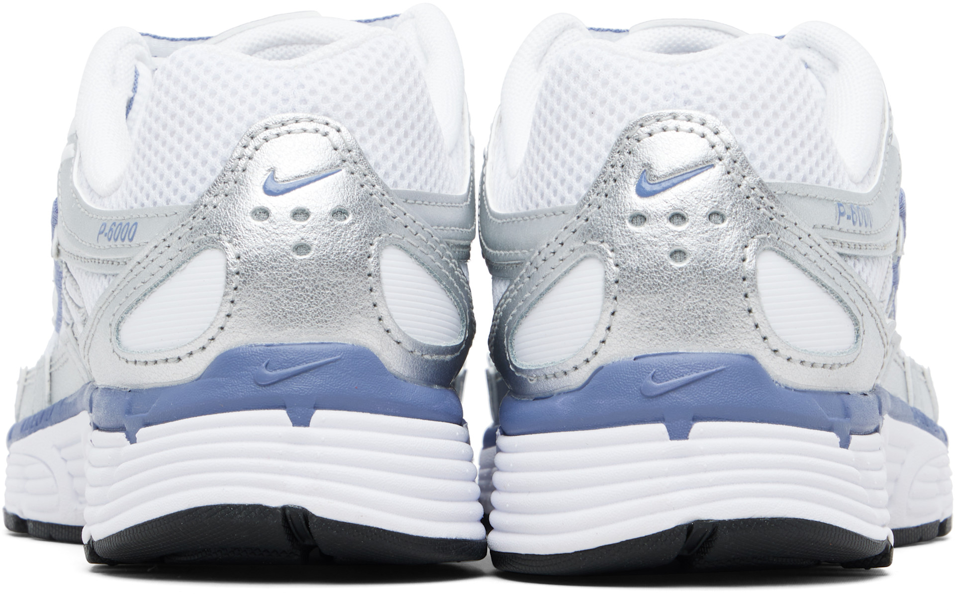 Nike - Baskets P-6000 blanc et argenté