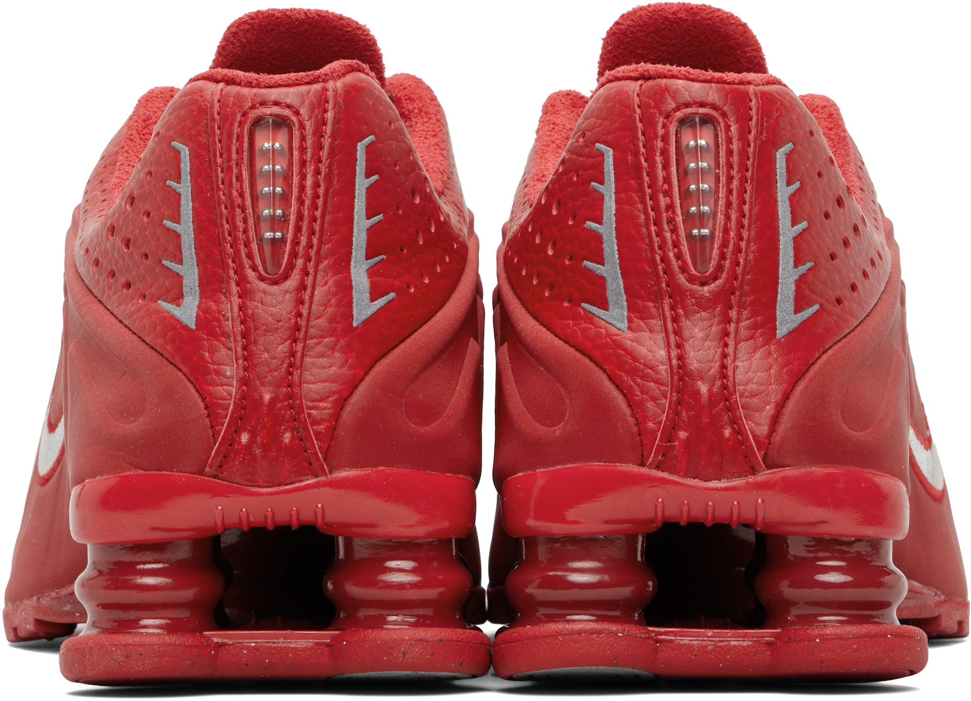 Nike - Baskets Shox R4 rouges