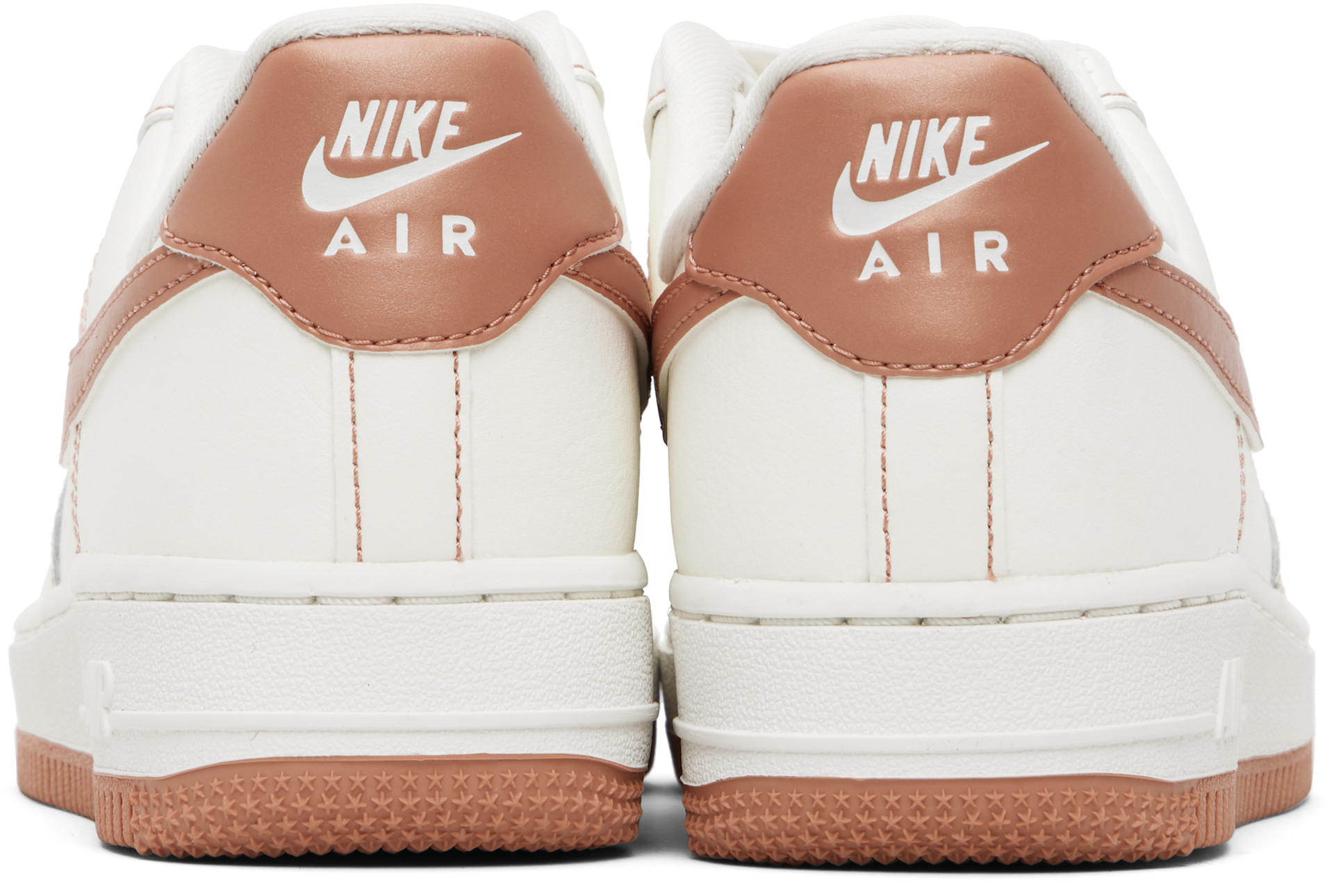 Nike - Baskets Air Force 1 '07 blanc cassé et rose
