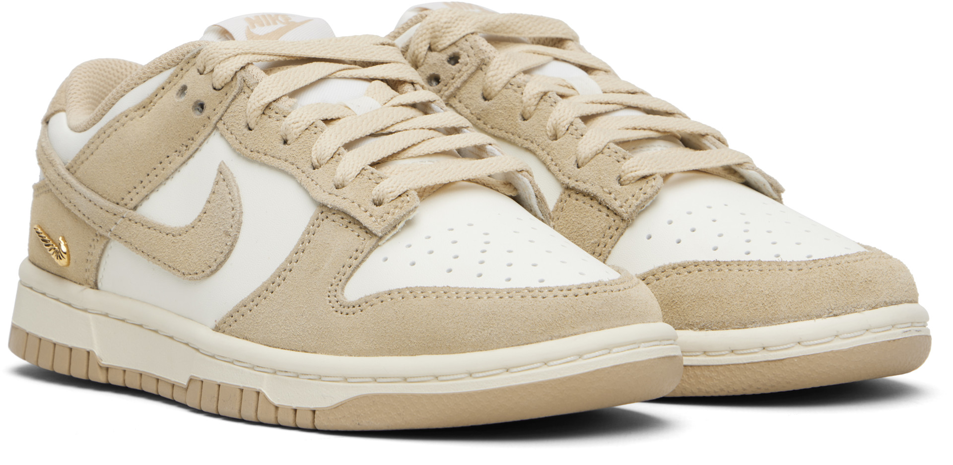 【新品】 Nike Dunk Low Beige/White 24cm スエード Nike: ベージュ＆オフホワイト Dunk Low スエード スニーカー | SSENSE