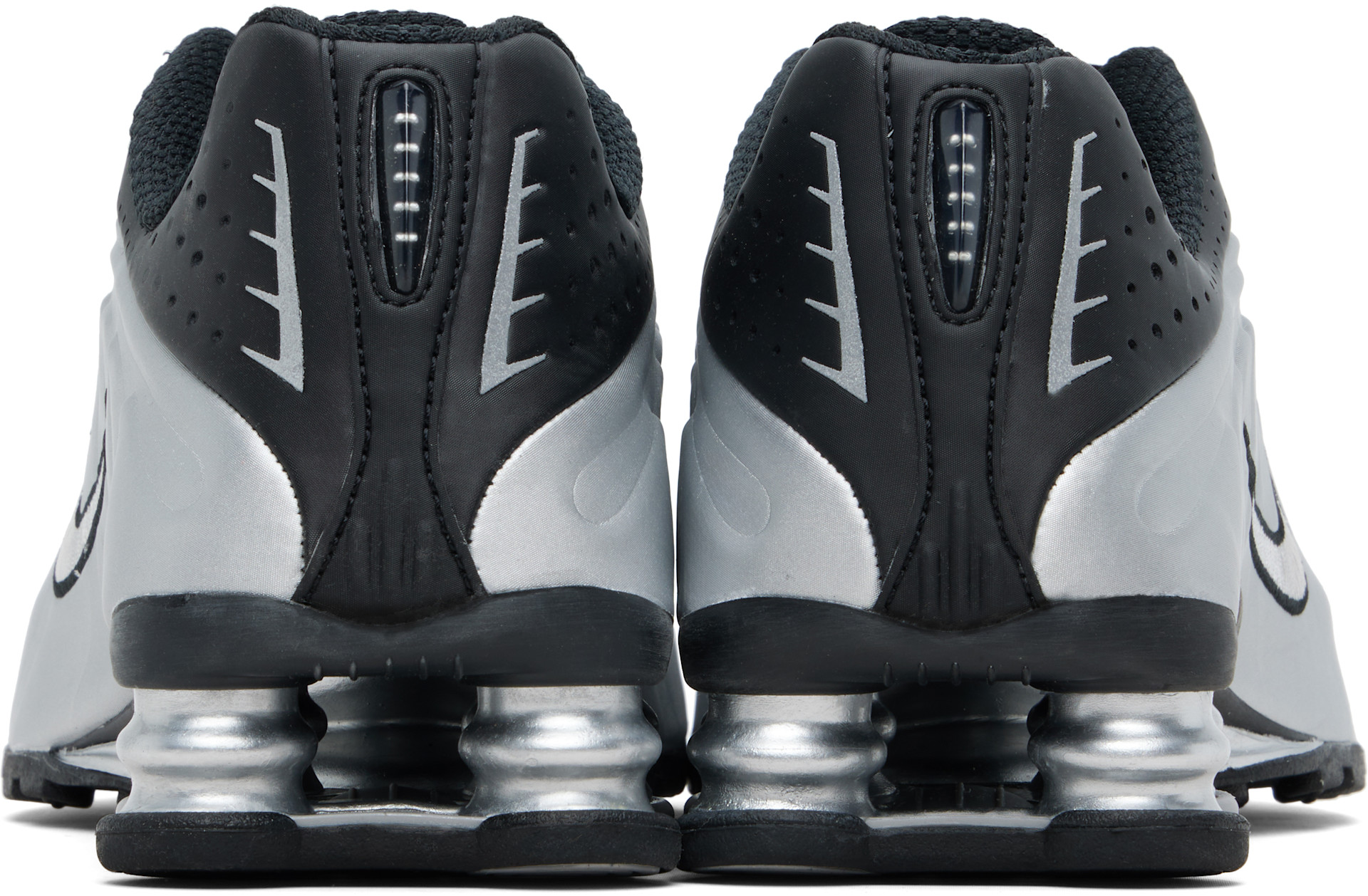 Nike: Black & Silver Shox R4 Sneakers | SSENSE Canada