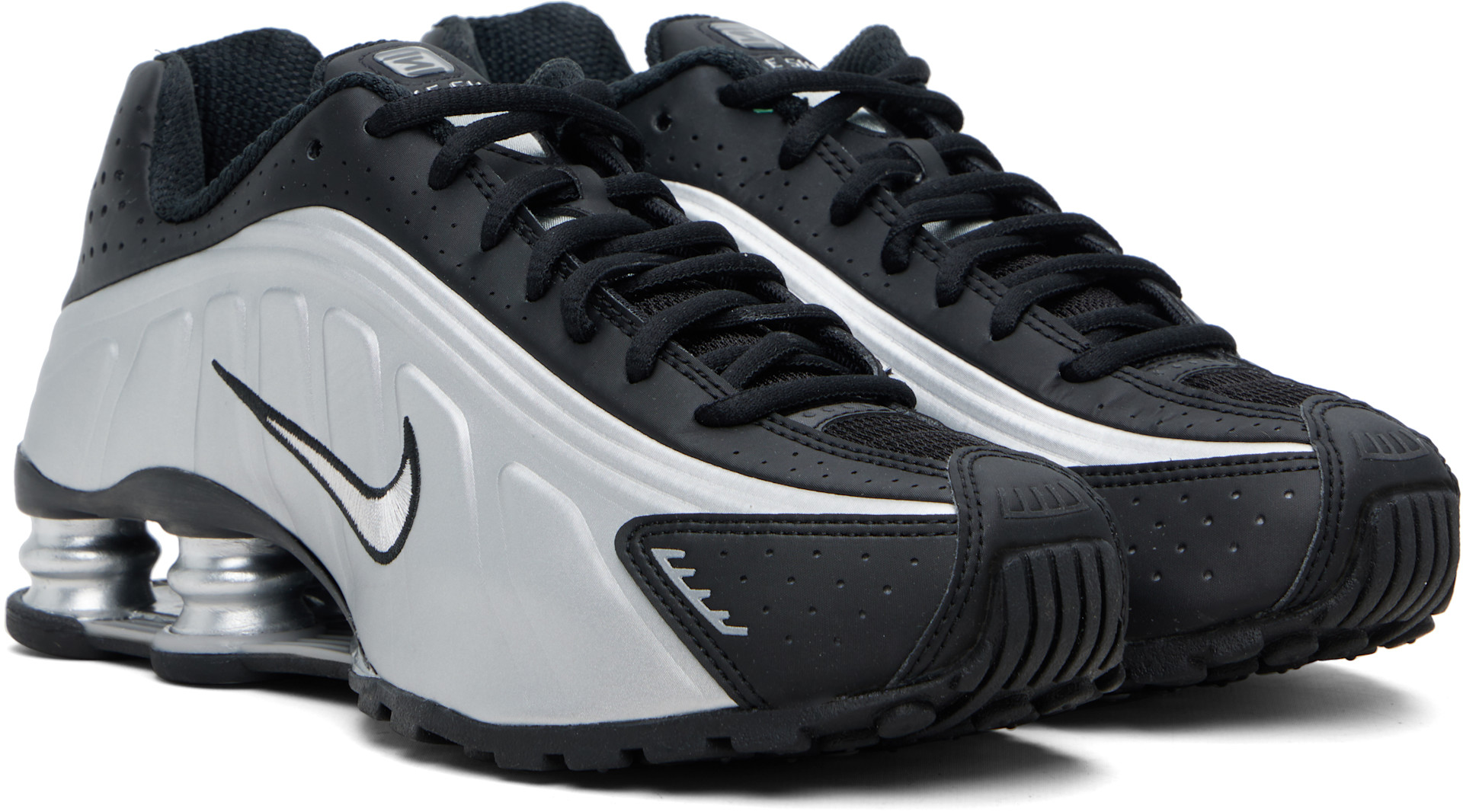 Nike: Black & Silver Shox R4 Sneakers | SSENSE Canada