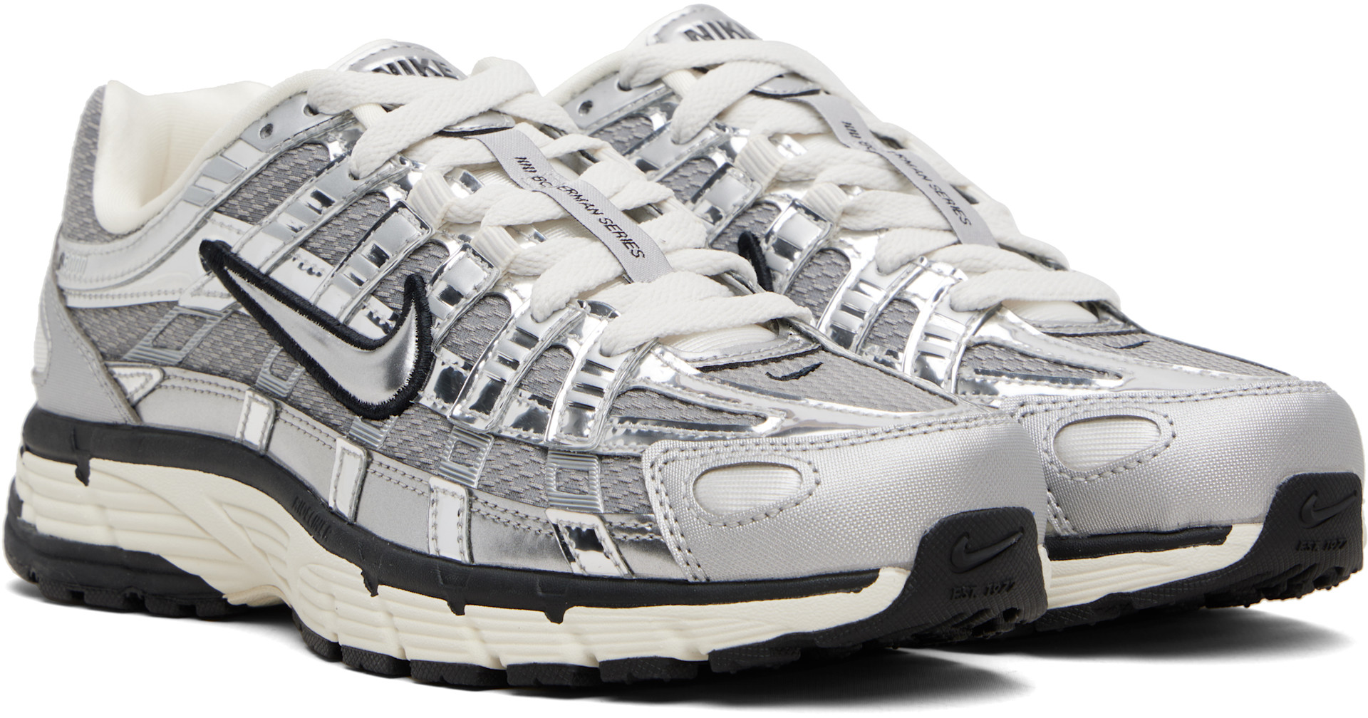 Nike - Baskets P-6000 gris et argenté