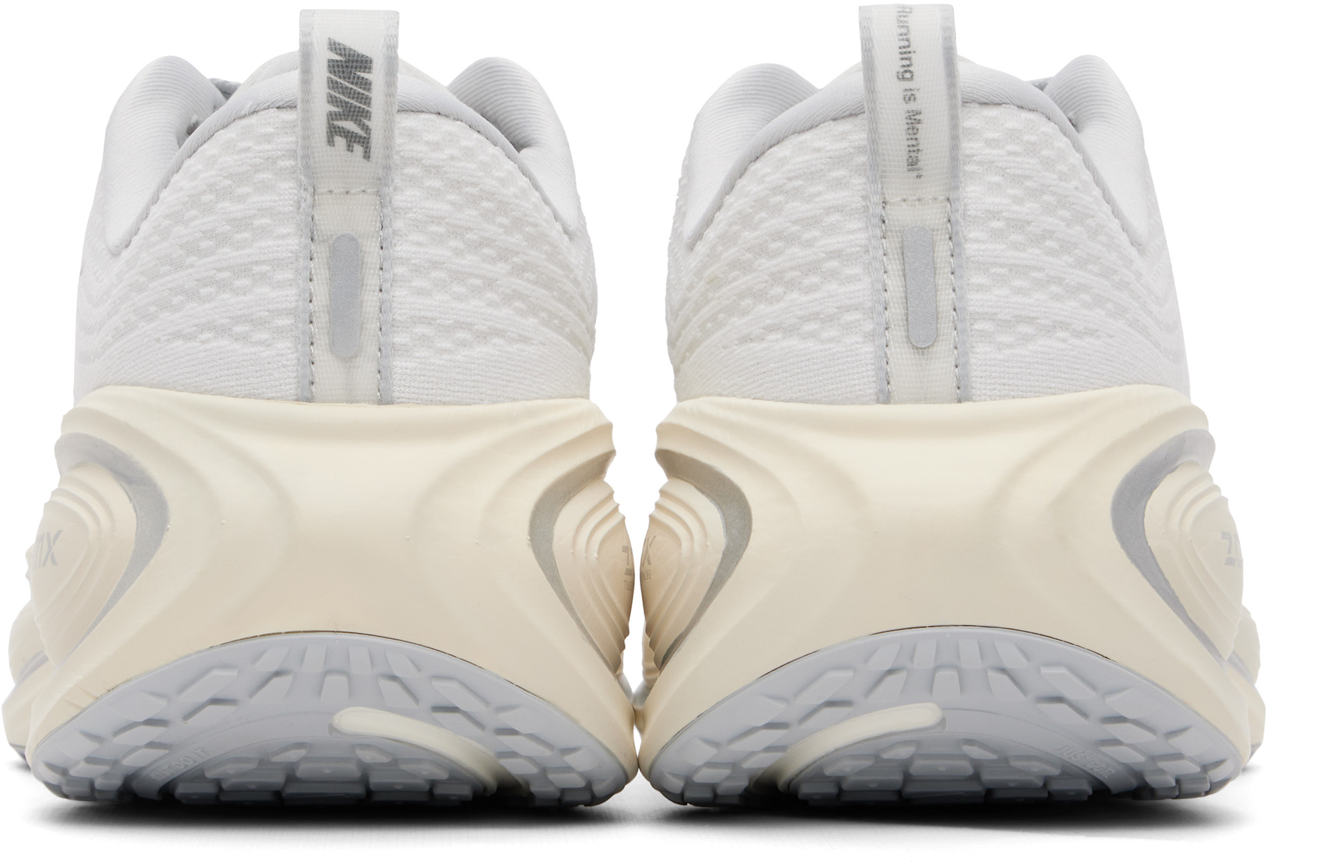 Nike - Baskets Vomero Plus blanc et gris