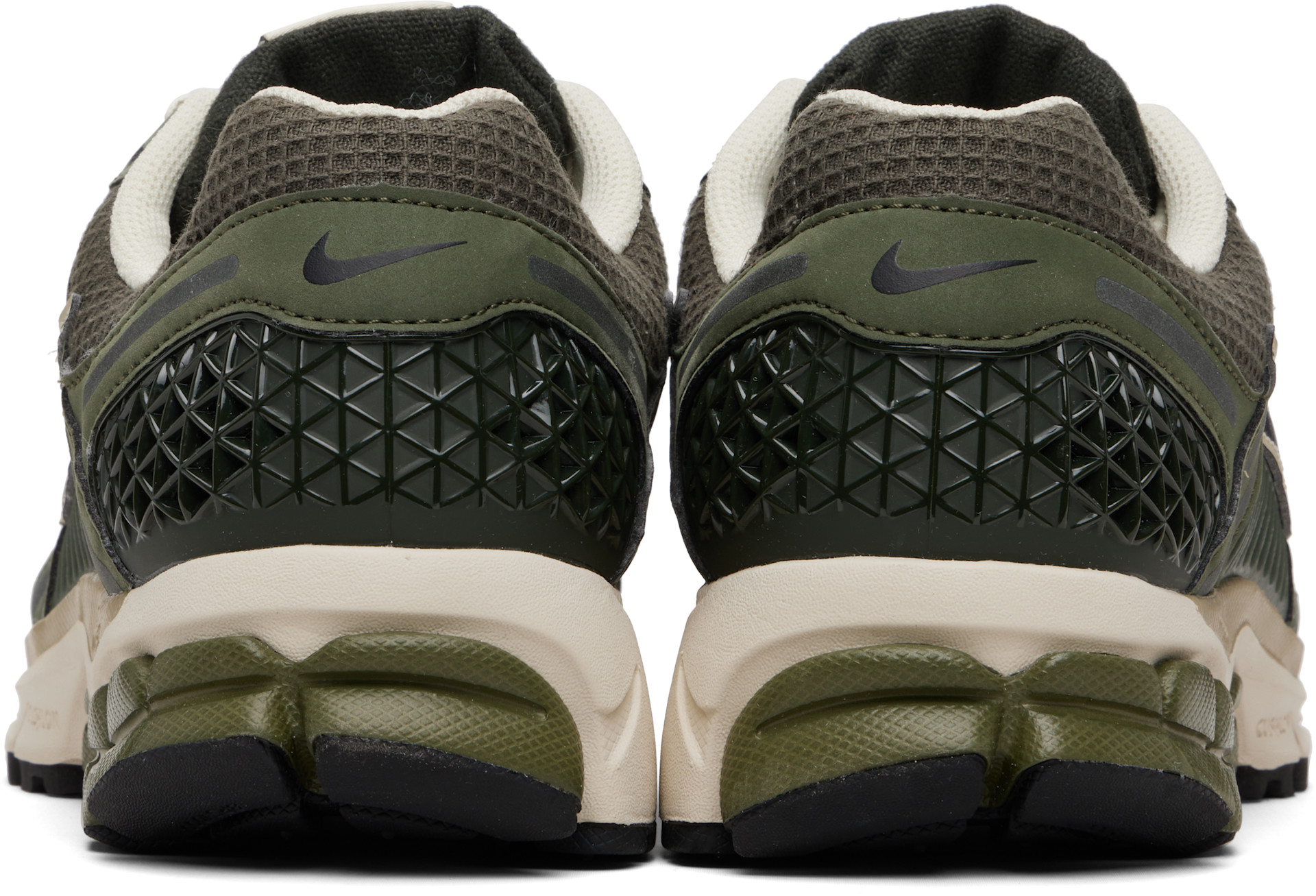 Nike: グリーン Nike Zoom Vomero 5 SE スニーカー | SSENSE 日本