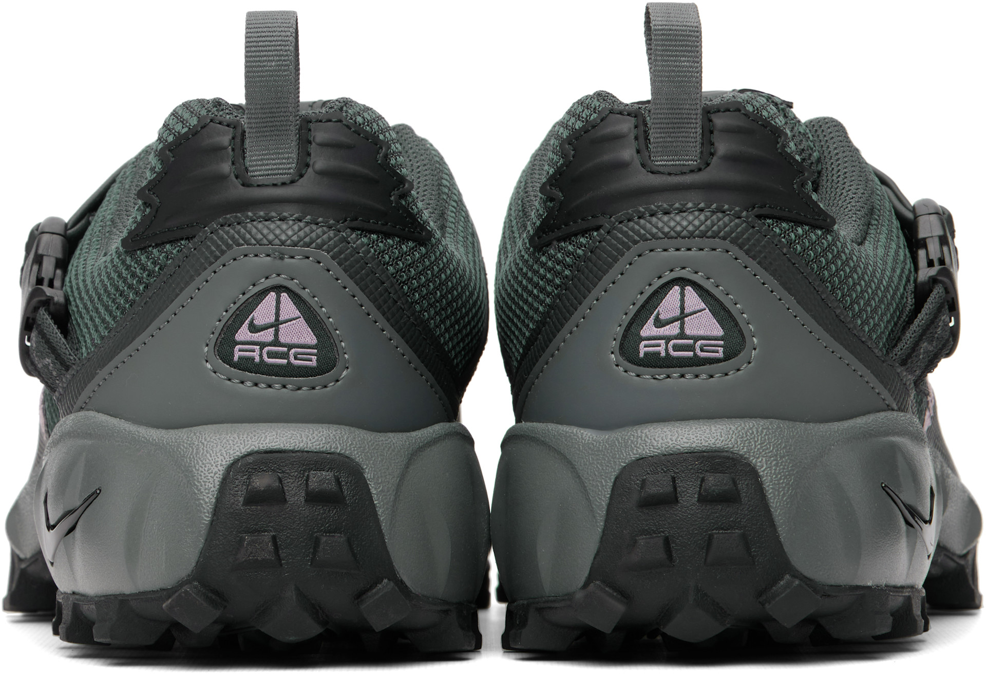 Nike - Baskets Phassad grises à logo ACG