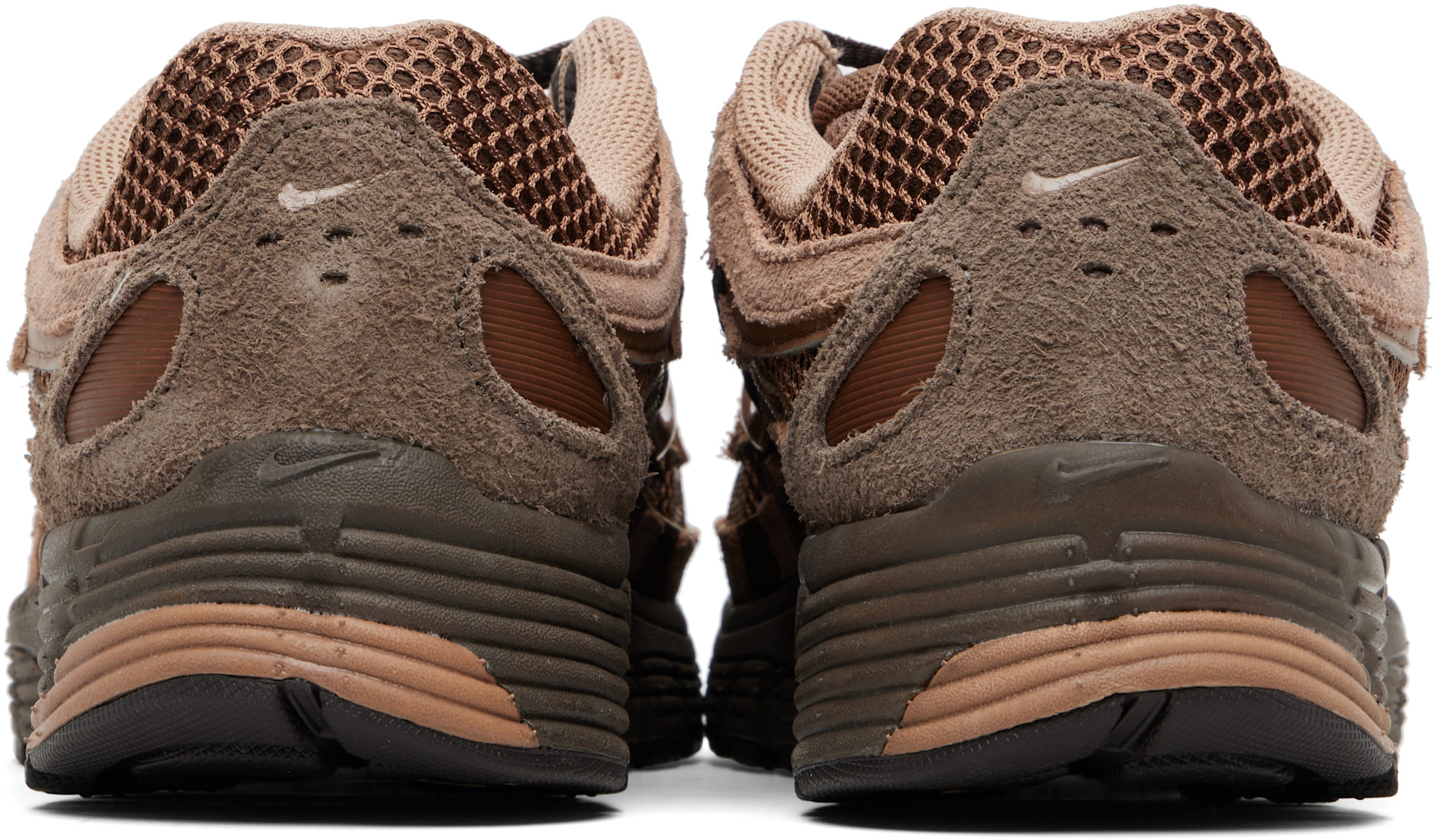 Nike - Baskets P-6000 brunes en suède