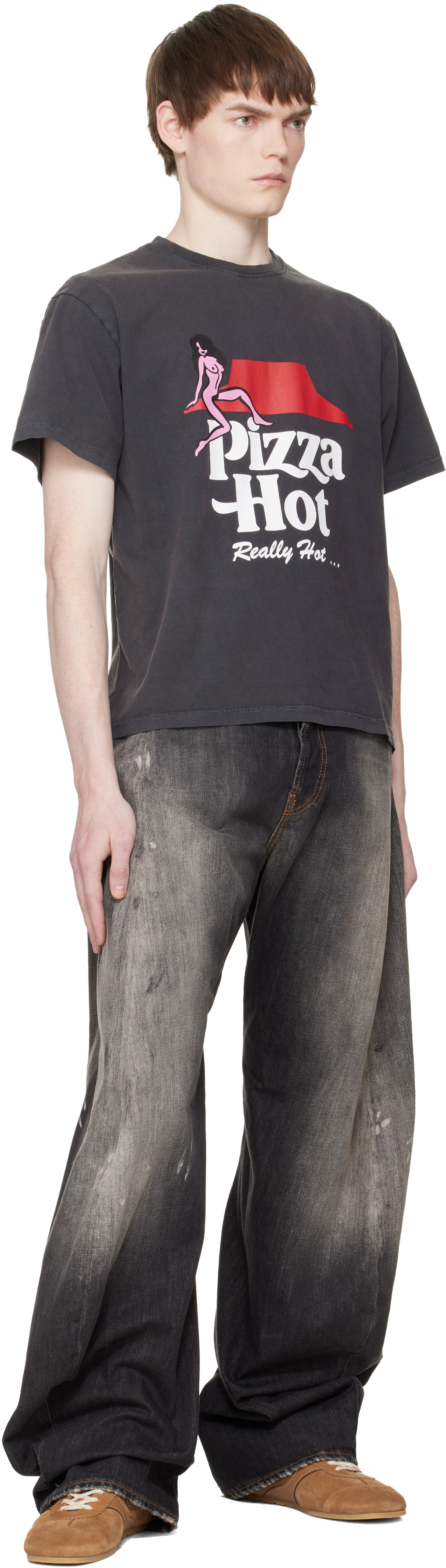 Carne Bollente: Black 'Pizza Hot' T-shirt | SSENSE