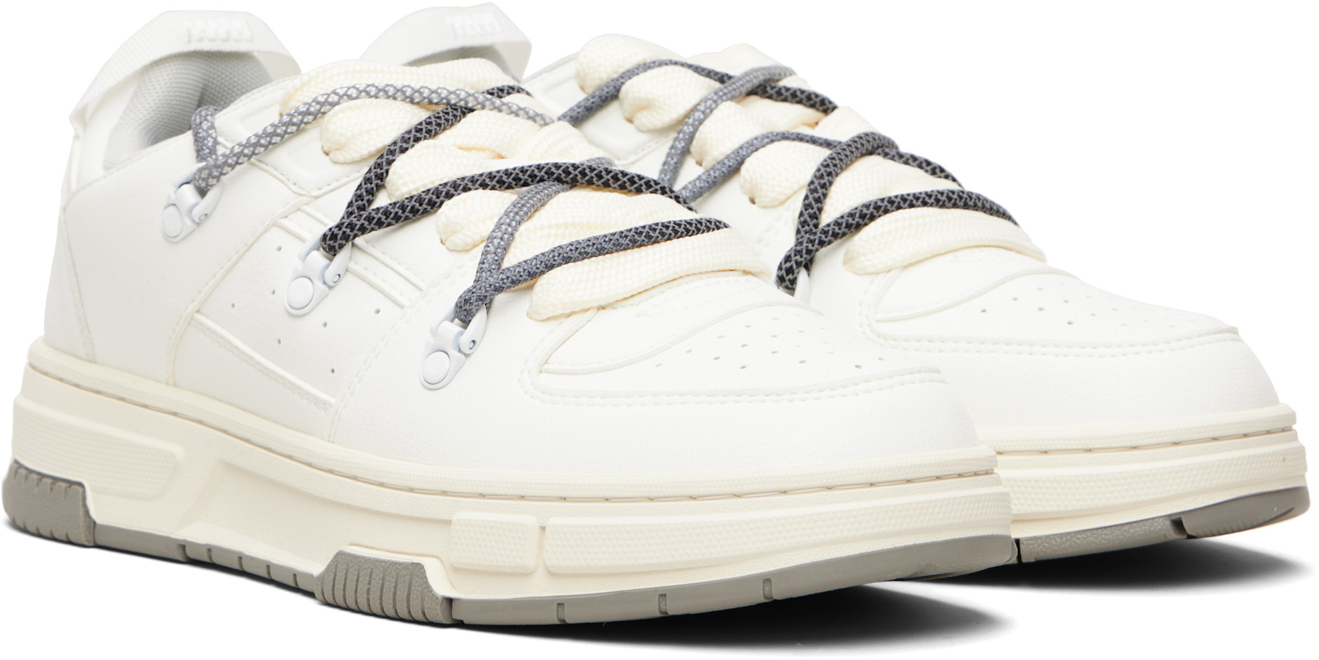Hugo - Baskets blanches à perforations