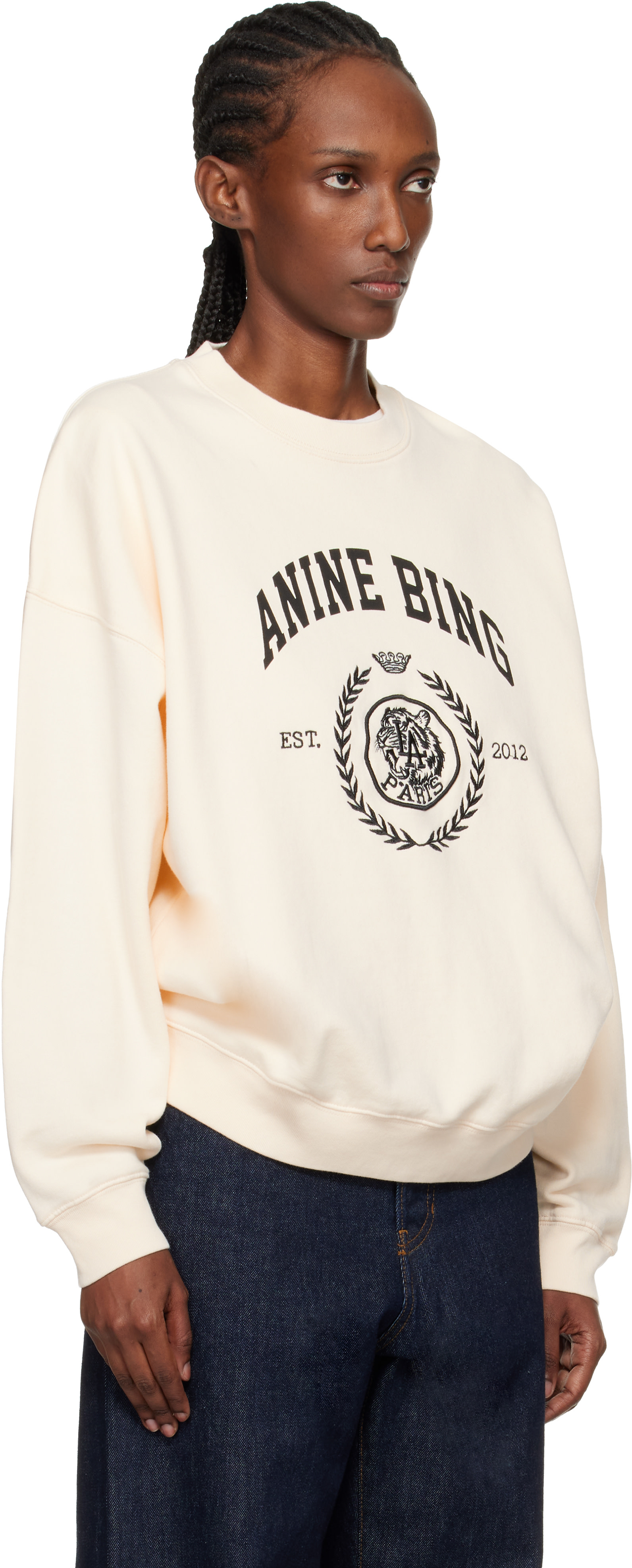 ANINE BING - Pull molletonné Miles blanc cassé à image de style collégial