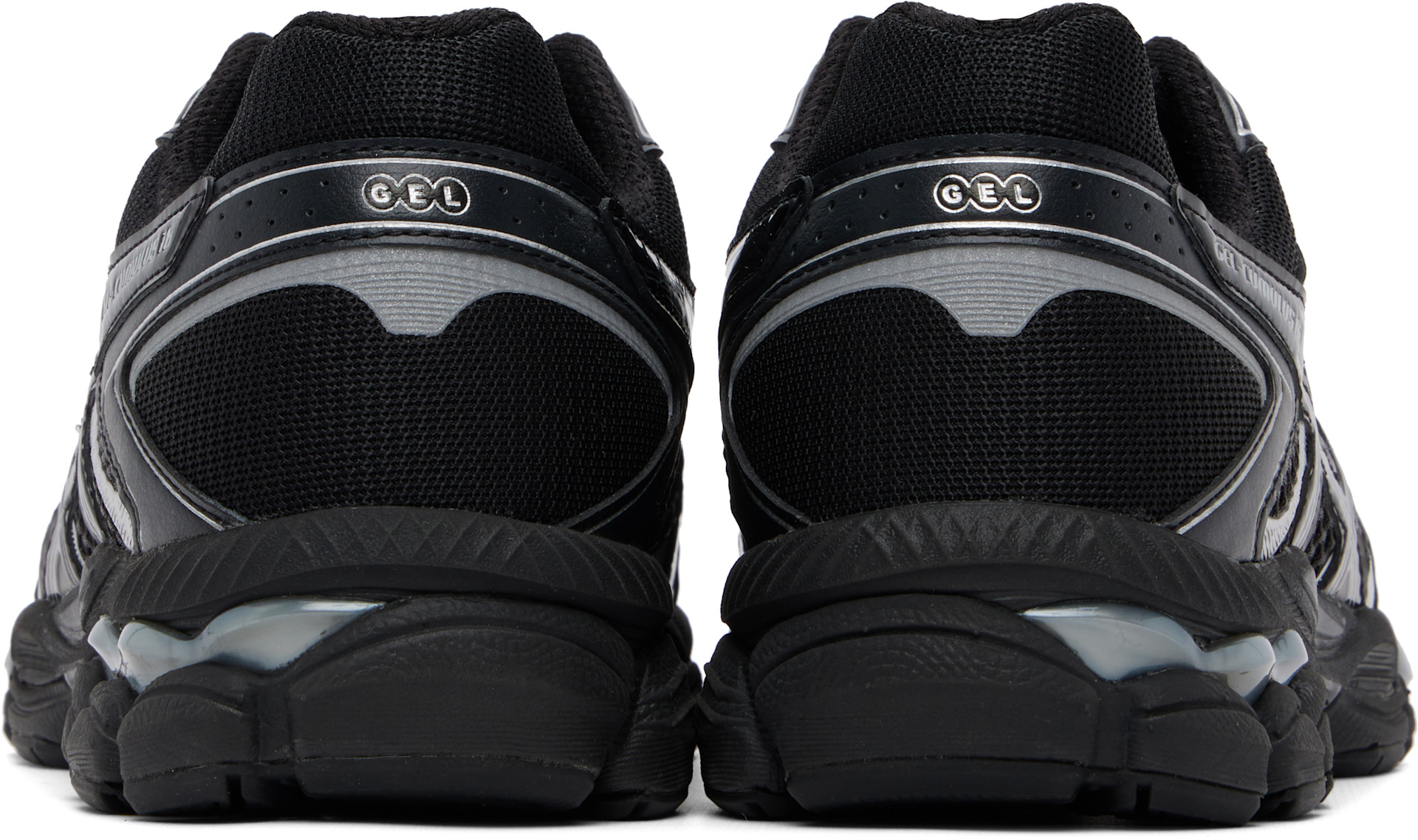 ASICS: ブラック＆グレー Gel-Cumulus 16 スニーカー | SSENSE 日本