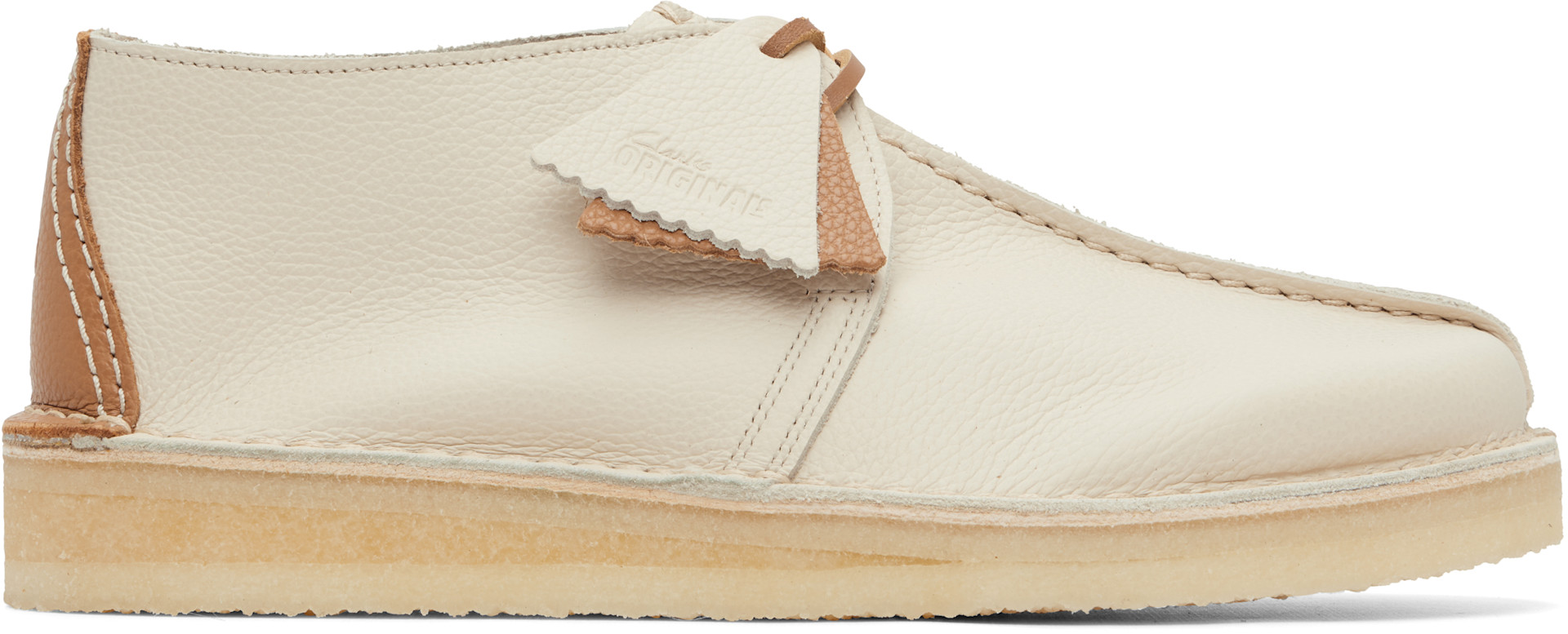 Clarks Originals: オフホワイト デザートトレック | SSENSE 日本