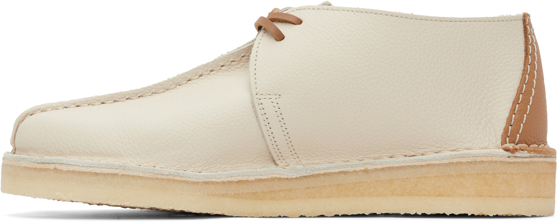 Clarks Originals: オフホワイト デザートトレック | SSENSE 日本