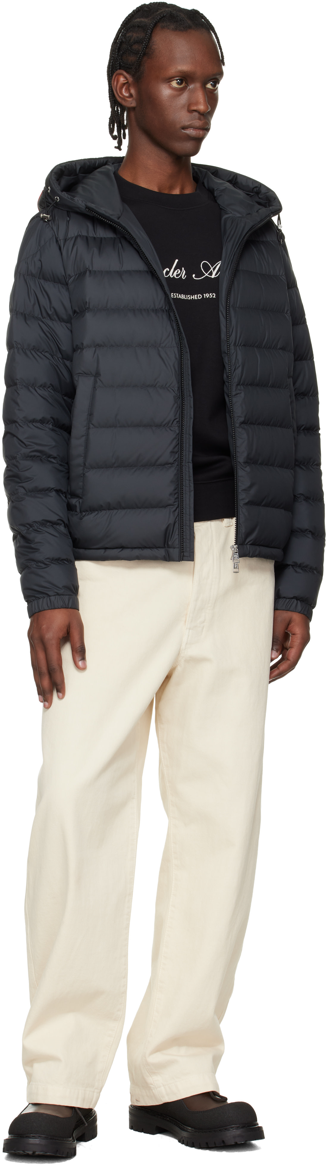 Moncler: ブラック Vermeille フード ショート ダウンジャケット