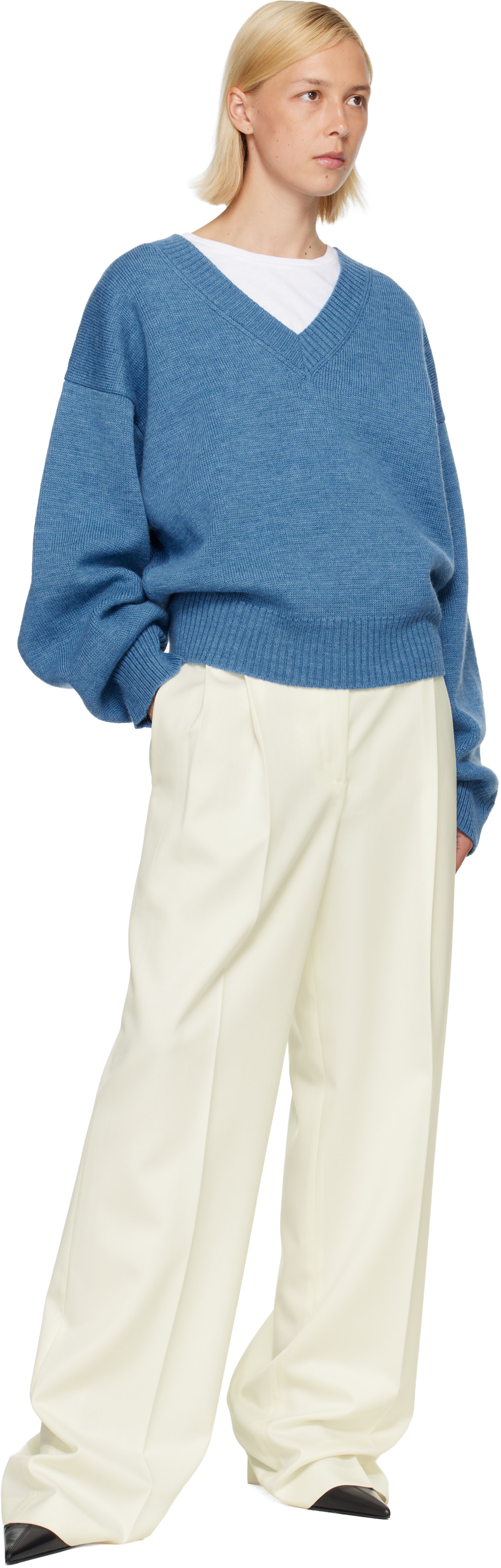 Róhe - Pull bleu en tricot à col en V