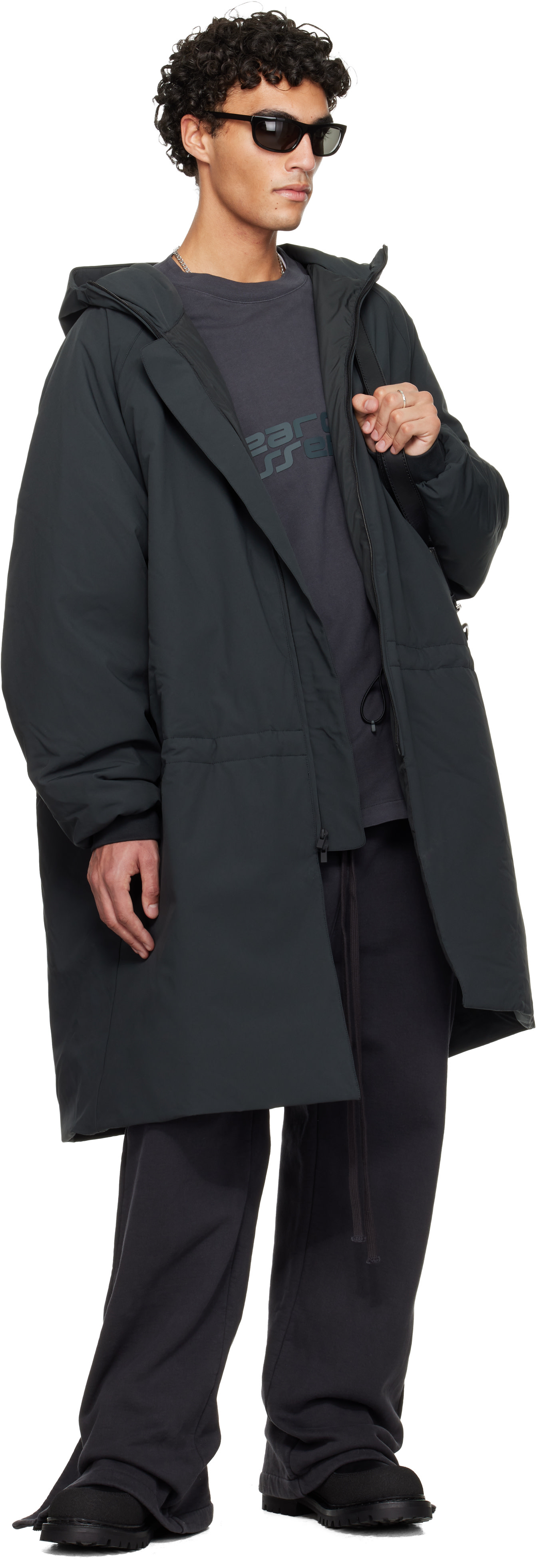 Fear of God ESSENTIALS - Parka gris en nylon technique à capuche - Holiday