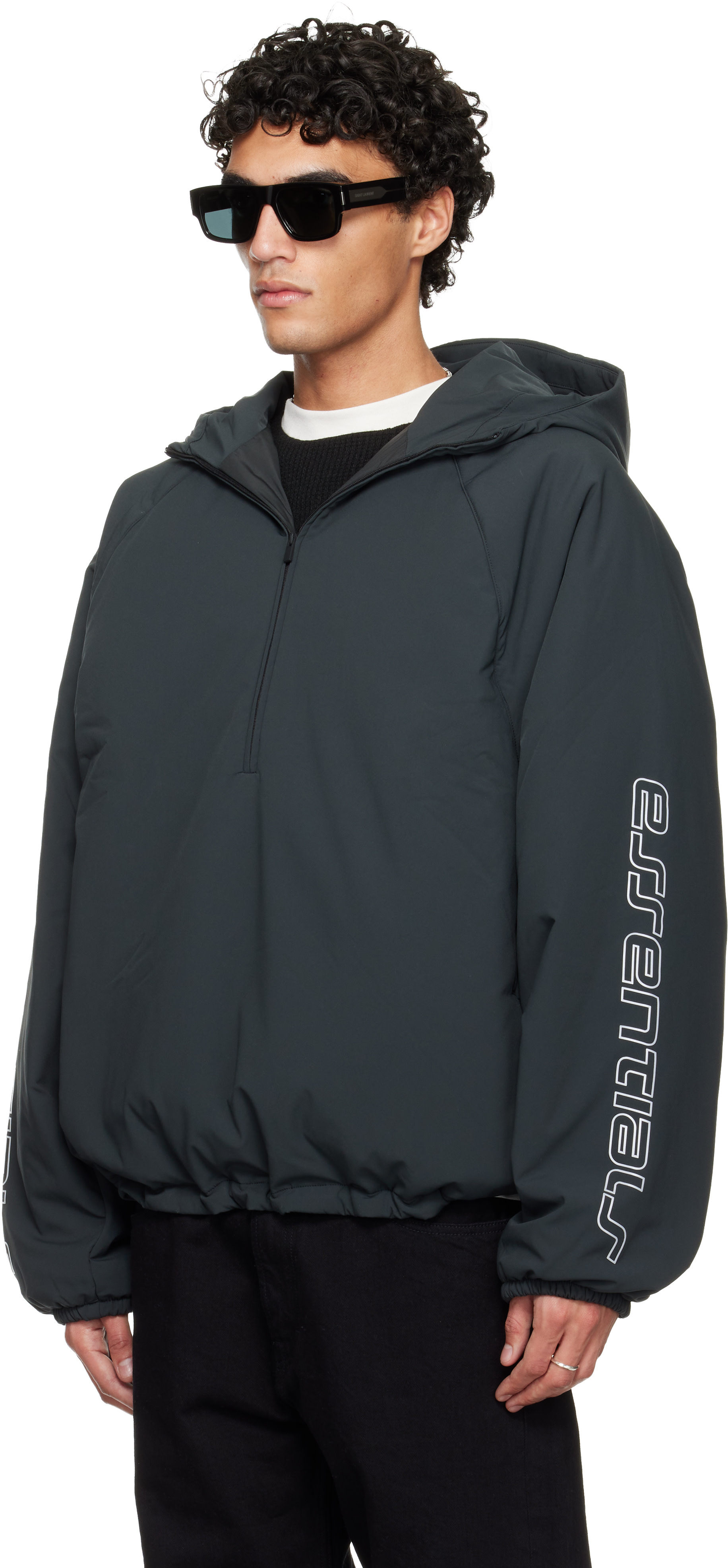 Fear of God ESSENTIALS - 그레이 홀리데이 테크 나일론 집업 아노락