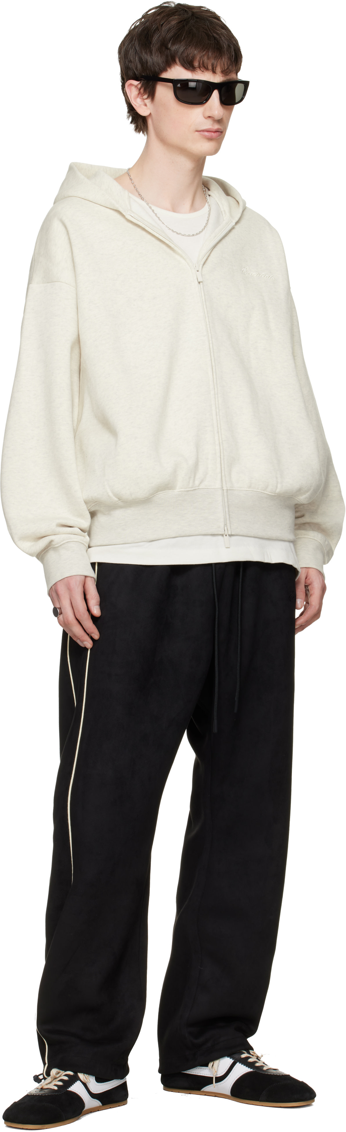 Fear of God ESSENTIALS - 블랙 시그니처 릴랙스 트랙 팬츠