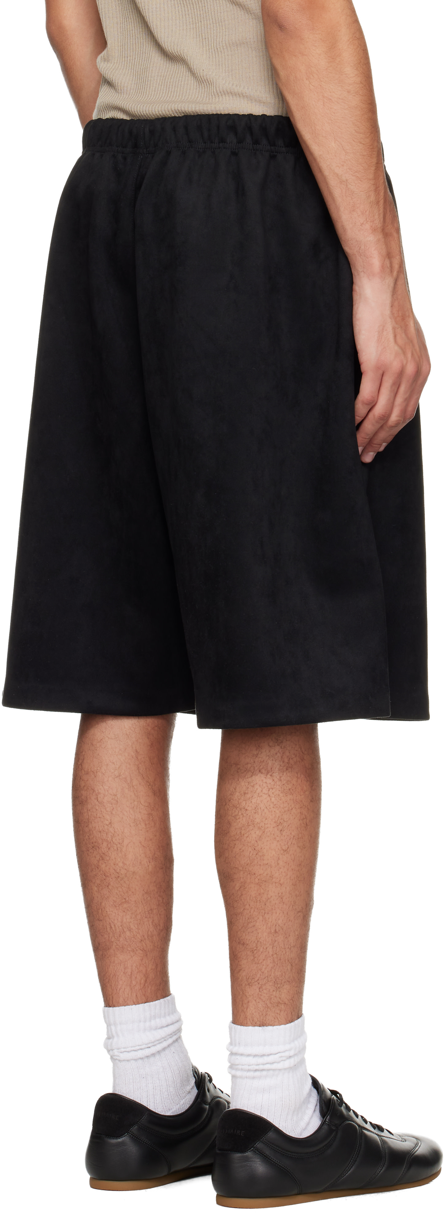 ESSENTIALS ブラック ショートパン Fear of God ESSENTIALS: ブラック Holiday Faux-Suede Fleece Relaxed