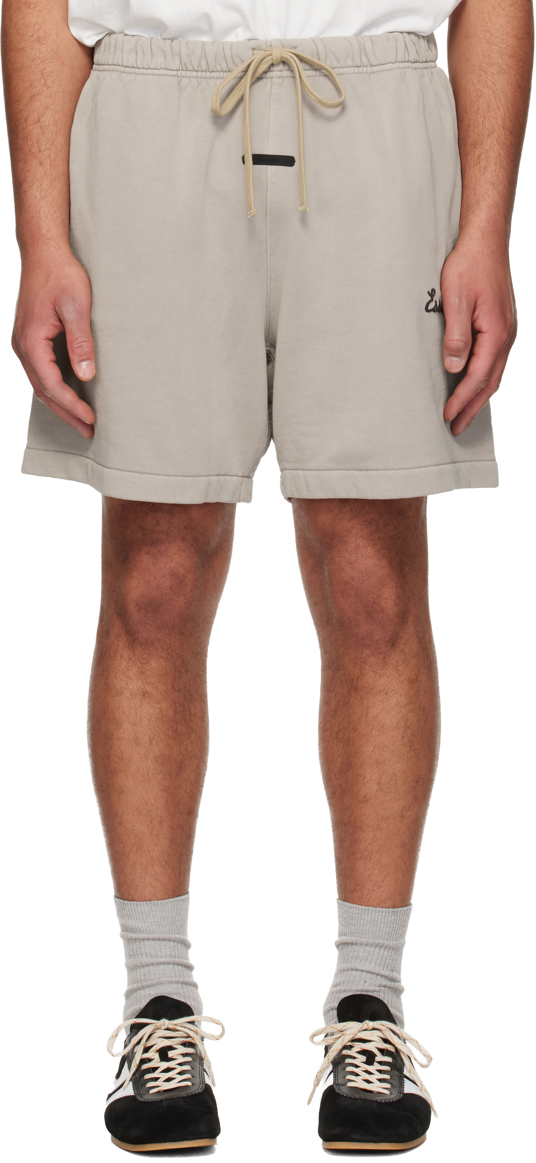 Fear of God ESSENTIALS - Short de survêtement gris à logo Training