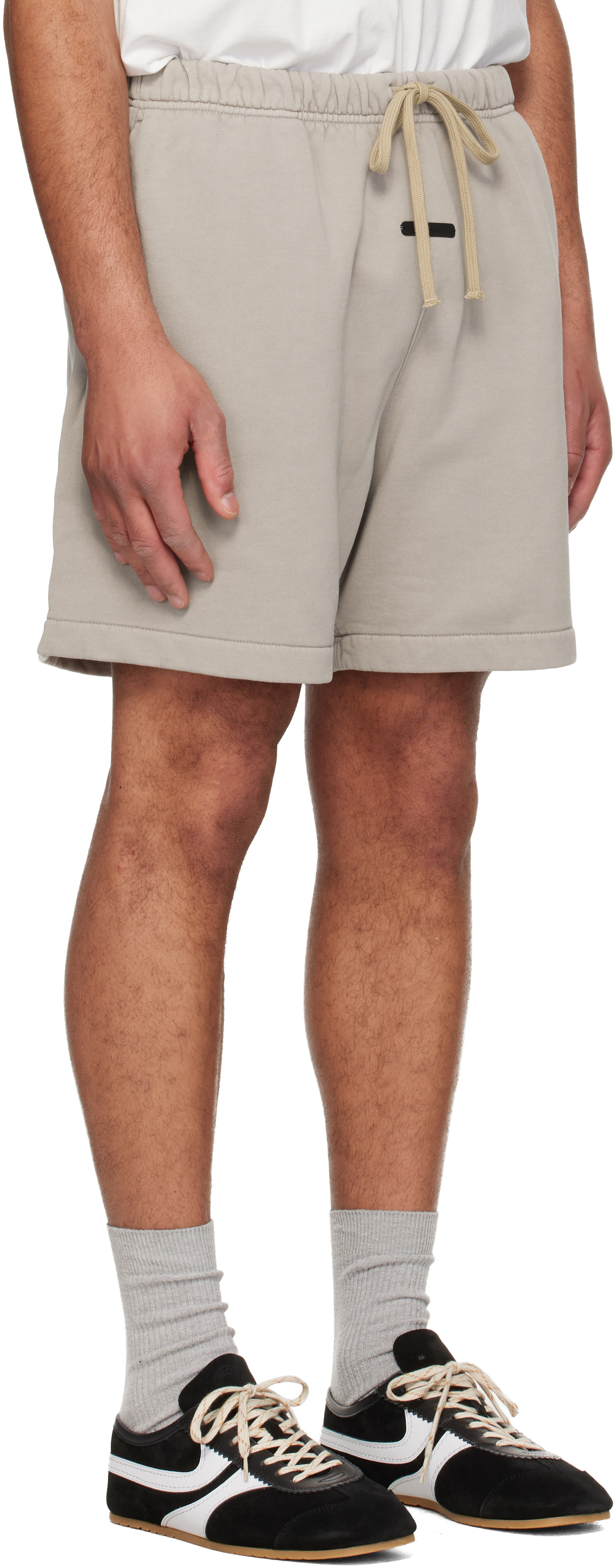 Fear of God ESSENTIALS - Short de survêtement gris à logo Training