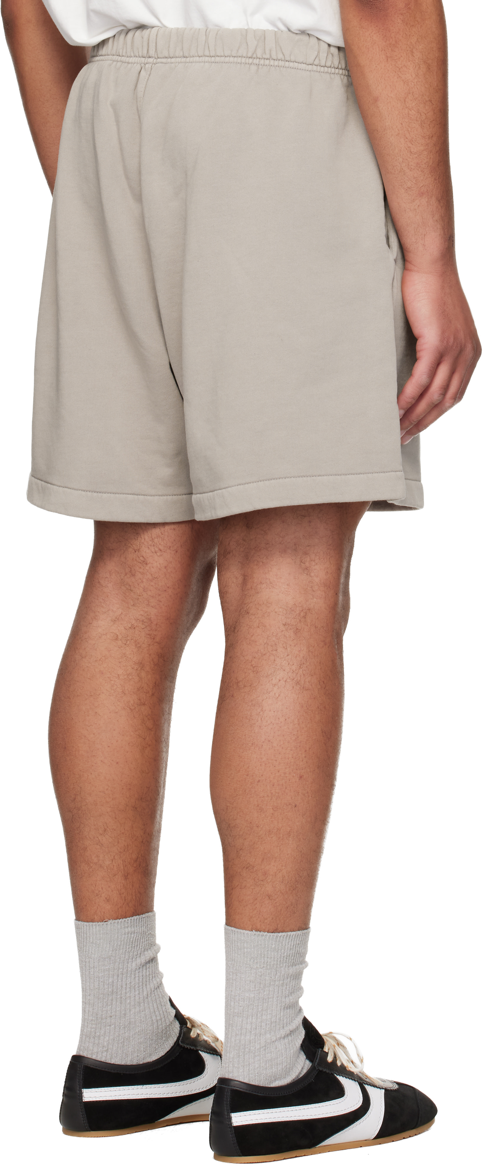 Fear of God ESSENTIALS - Short de survêtement gris à logo Training