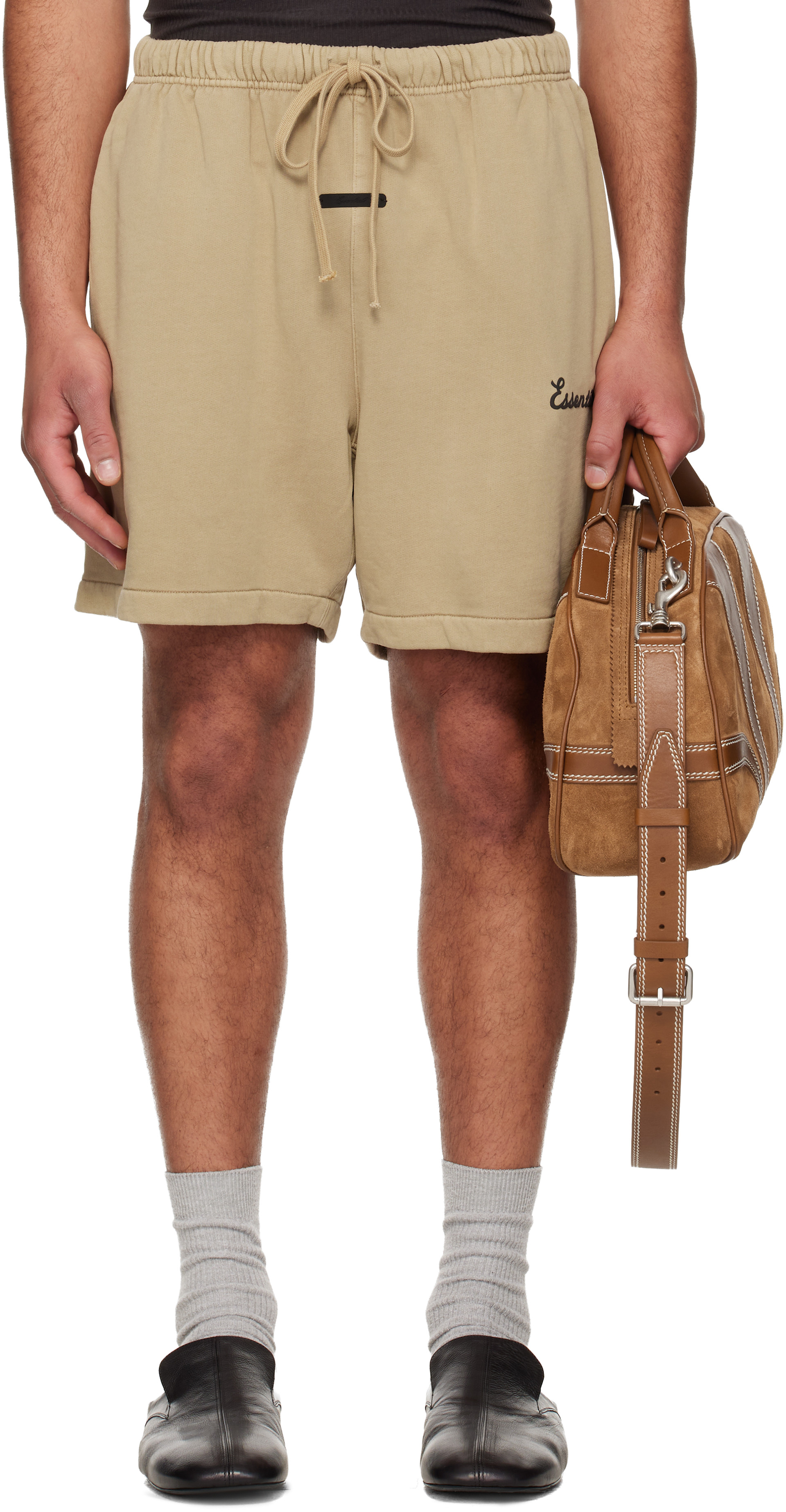 Fear of God ESSENTIALS - Short de survêtement beige à logo Training