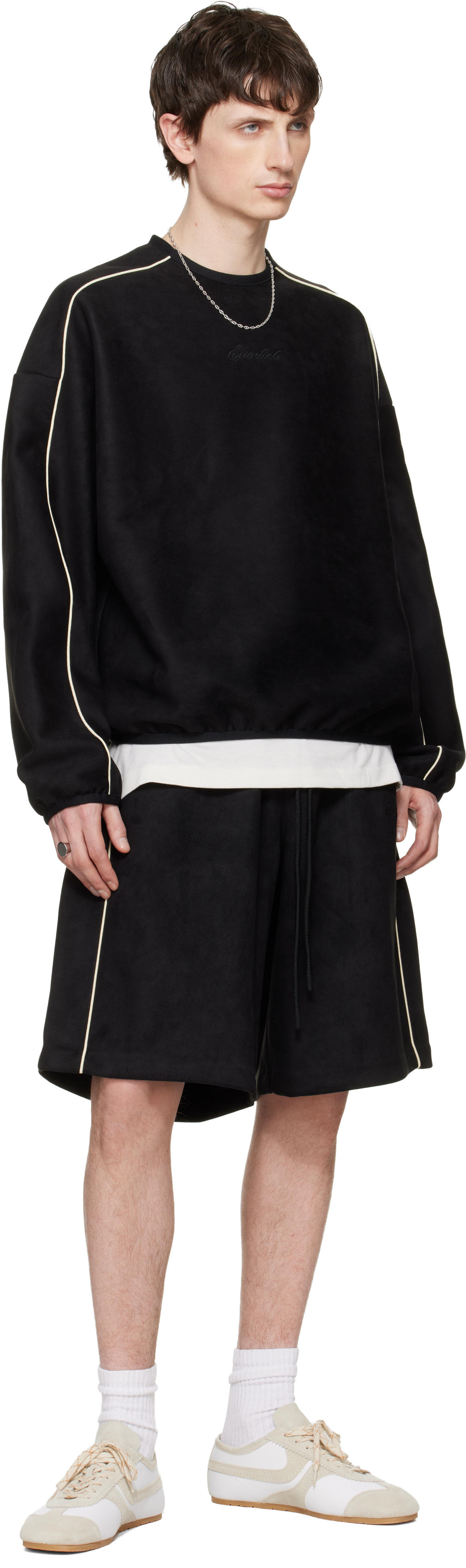 Fear of God ESSENTIALS - ブラック Signature Relaxed フェイクスエード ショートパンツ