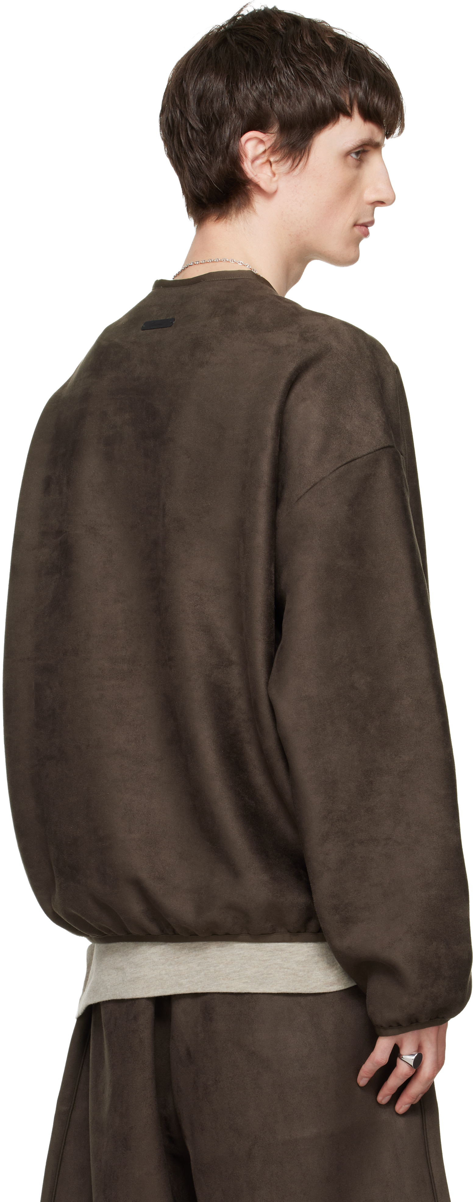 Fear of God ESSENTIALS - Pull molletonné brun en suède synthétique à coupe moderne et à logo