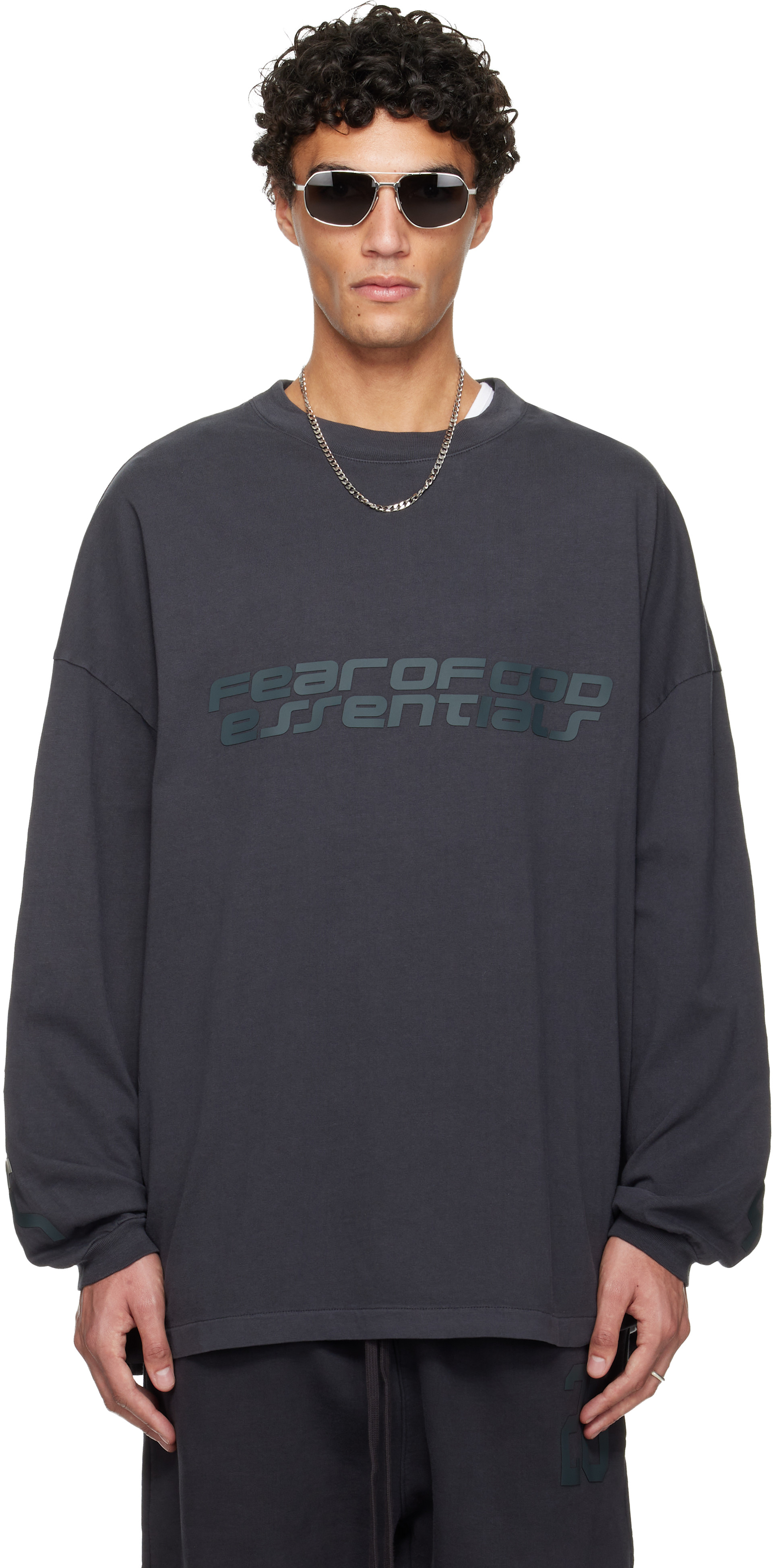 こ*つ様 ESSENTIALS FEAR OF GOD長袖Tシャツ L クルーネ Fear of God ESSENTIALS: グレー Holiday 90s 長袖Tシャツ | SSENSE 日本