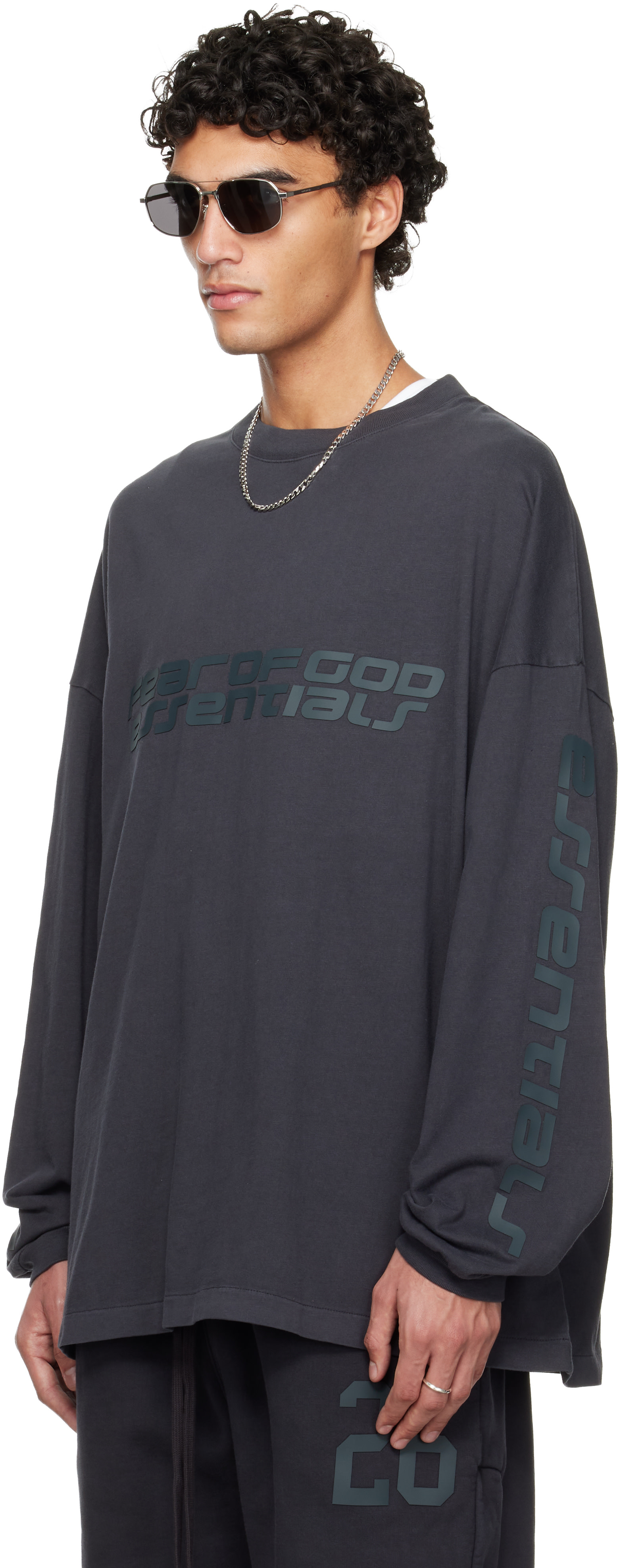 Fear of God ESSENTIALS: グレー Holiday 90s 長袖Tシャツ | SSENSE 日本