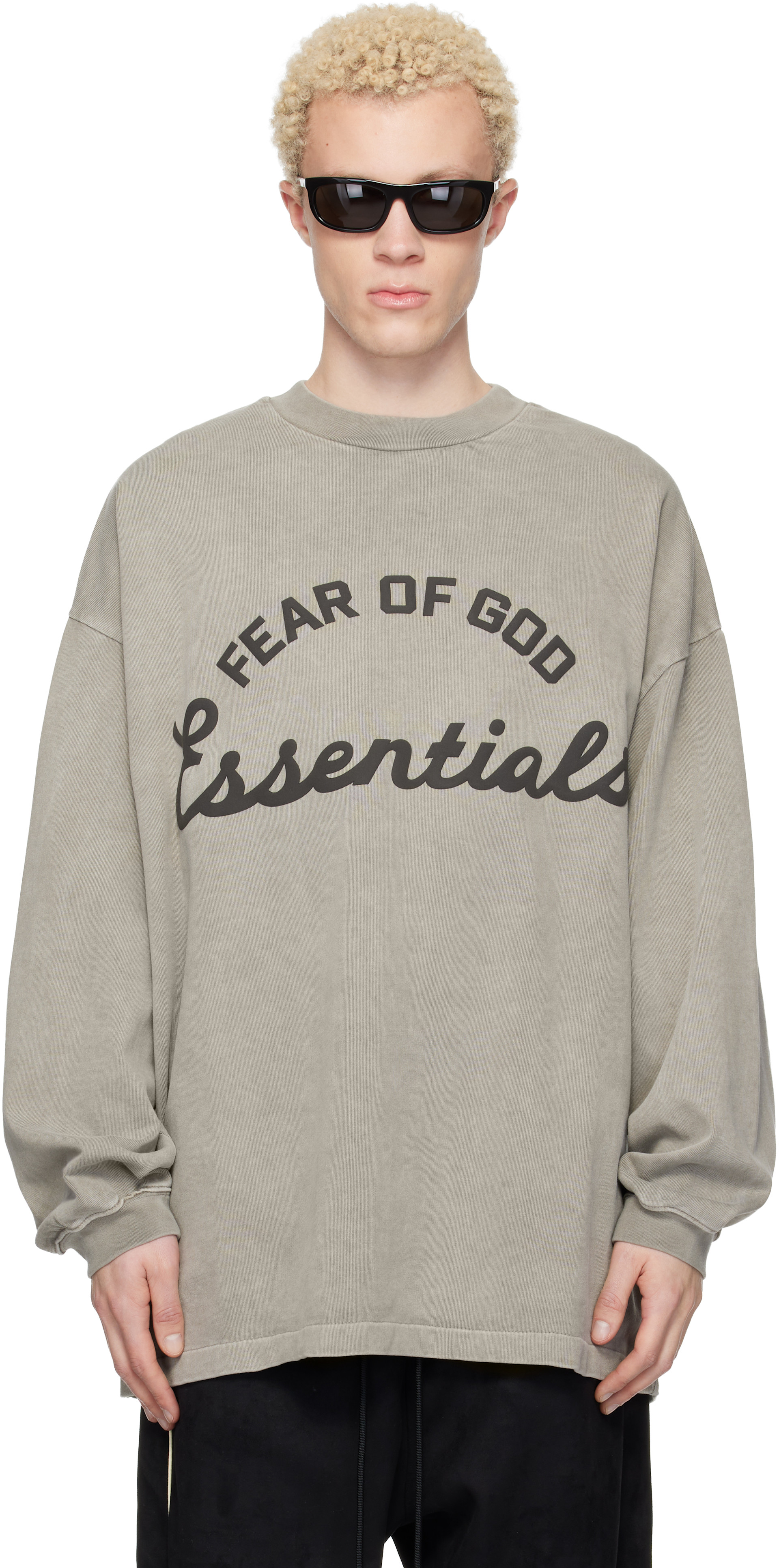 Fear of God ESSENTIALS: トープ Training 90s 長袖Tシャツ | SSENSE 日本