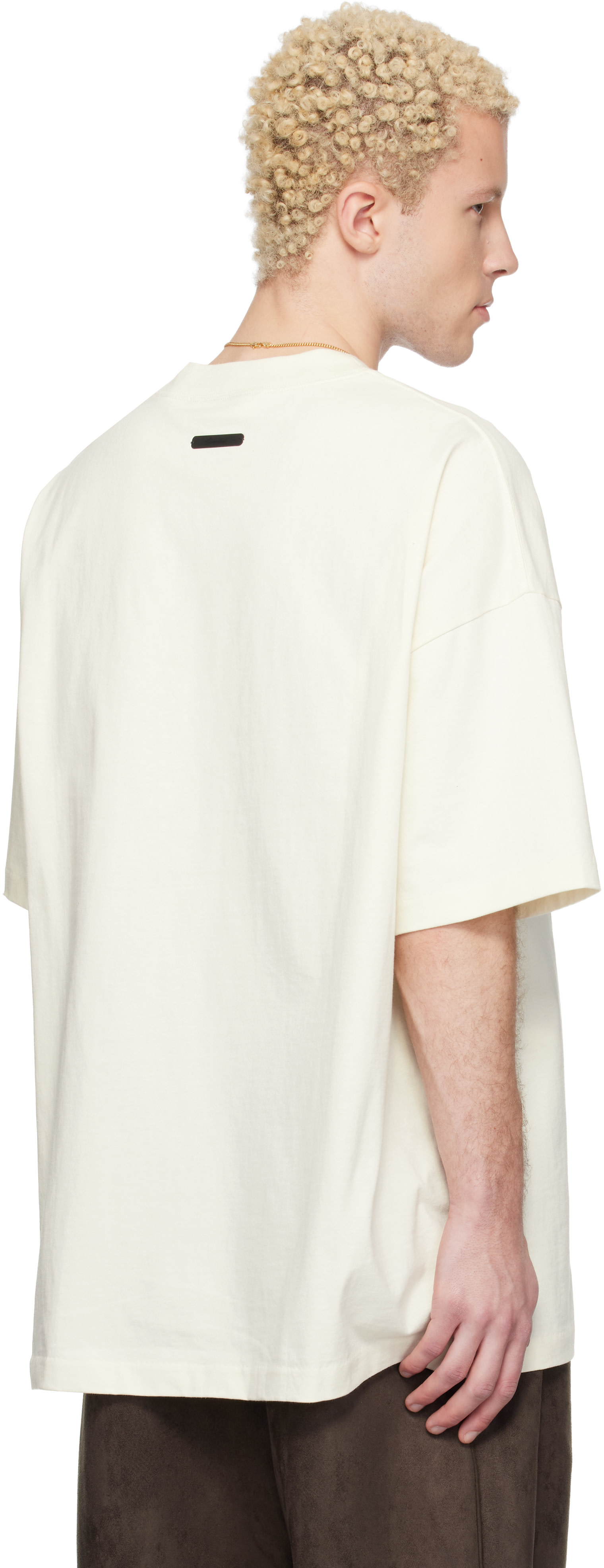Fear of God ESSENTIALS: オフホワイト Signature 90s 半袖Tシャツ
