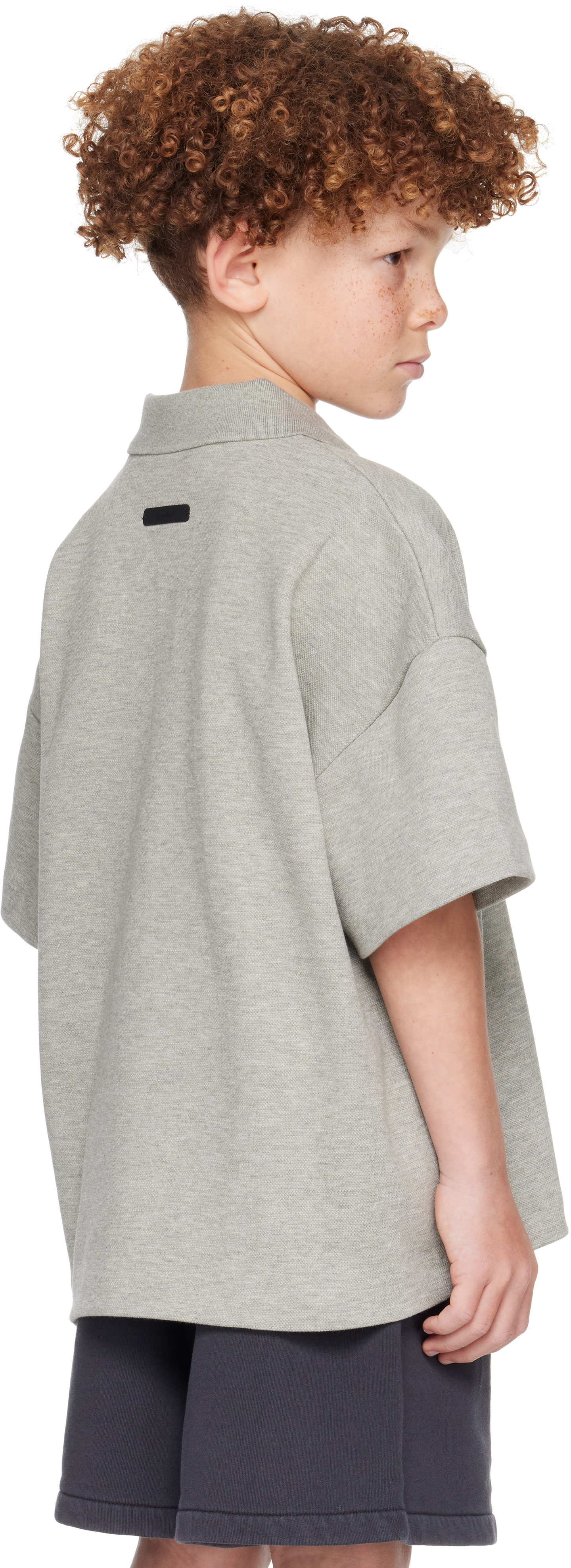 Fear of God ESSENTIALS: キッズ｜グレー Signature Classic 半袖