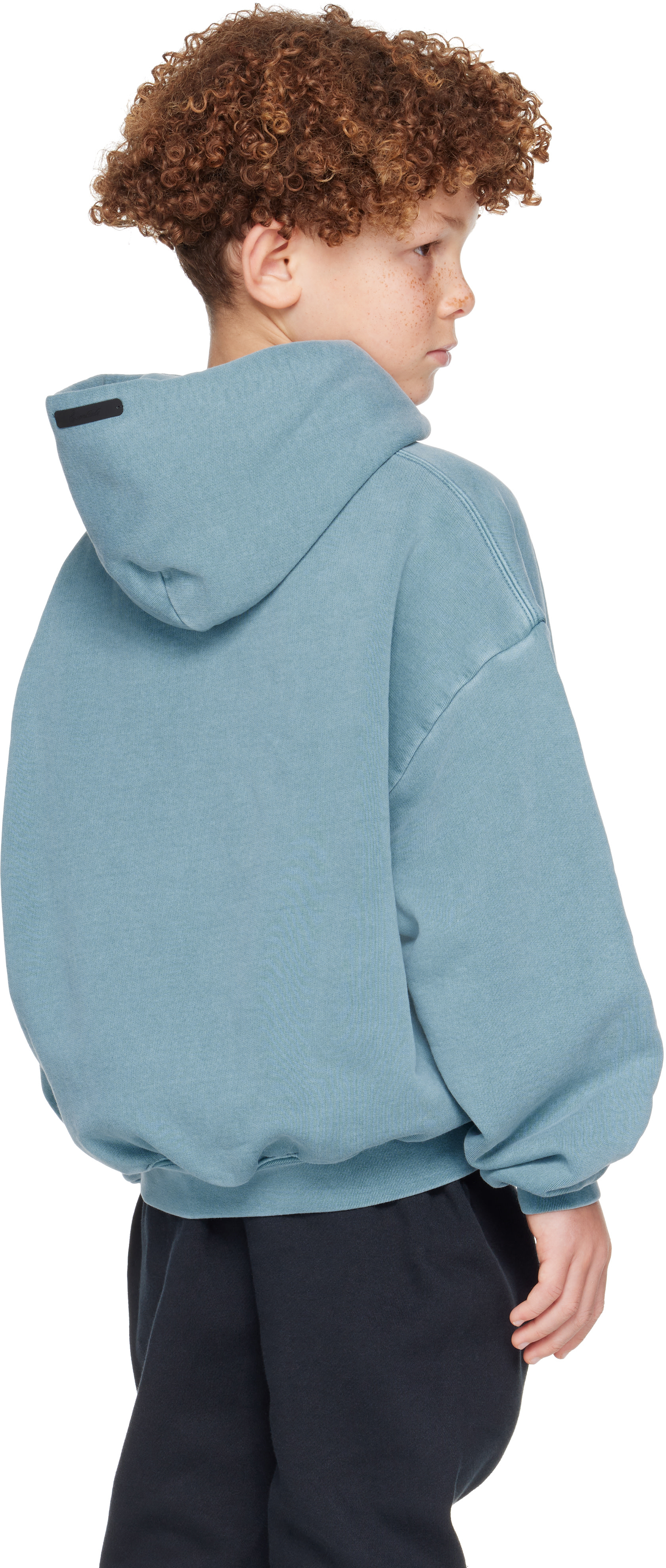 Fear of God ESSENTIALS - Enfant | Pull à capuche 90's bleu à logo de style collégial