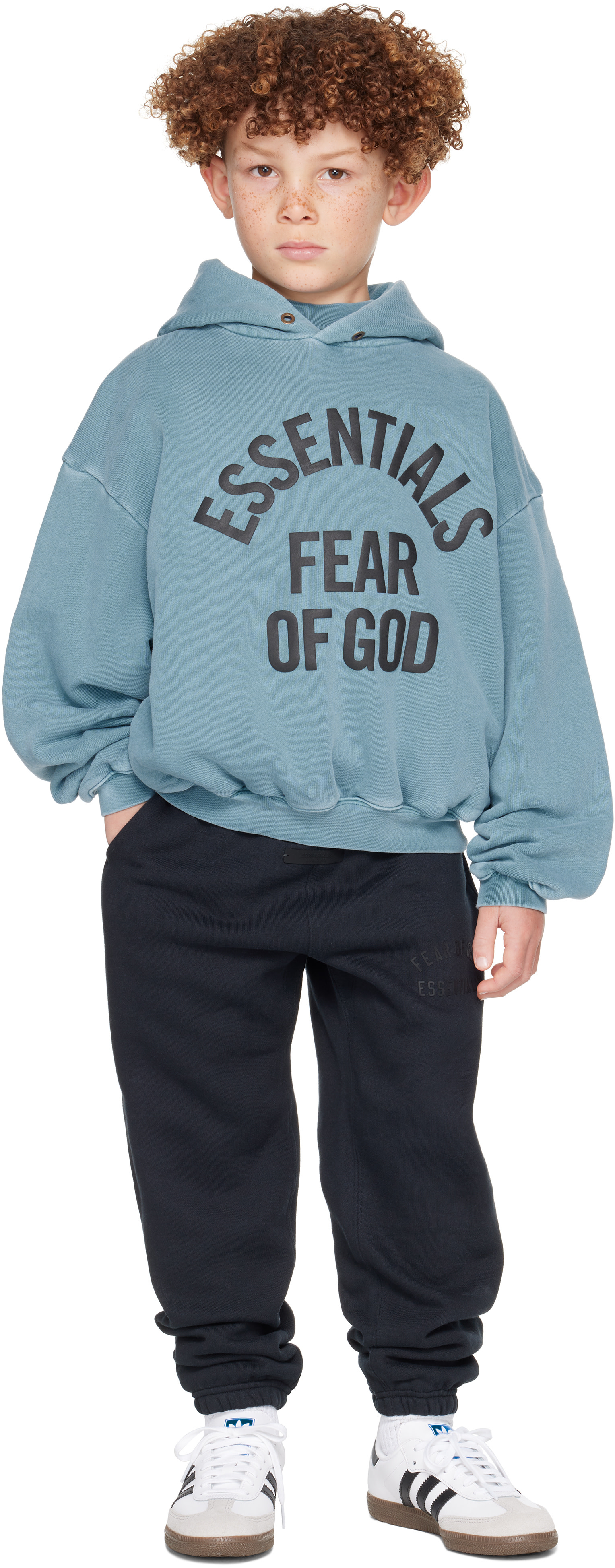 Fear of God ESSENTIALS - Enfant | Pull à capuche 90's bleu à logo de style collégial
