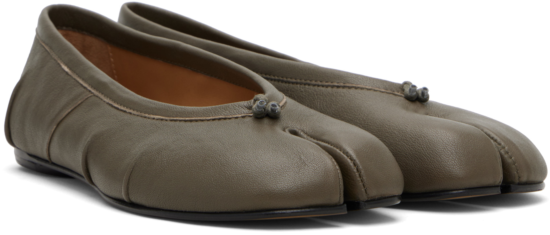 靴 Maison Margiela TABI BALLERINA FLAT Maison Margiela: Taupe Tabi New Ballerina Flats | SSENSE Canada
