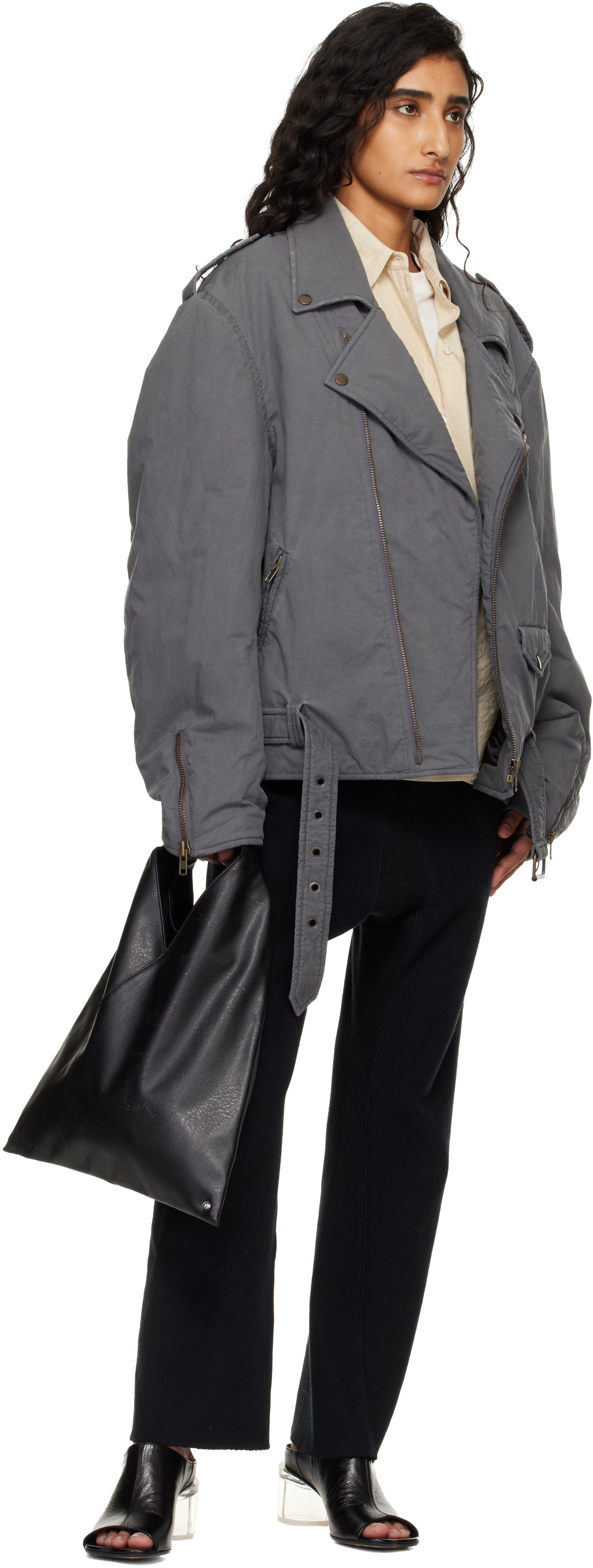 メゾンマルジェラMM6ブラック スモール フェイクレザー トライアングルトート MM6 Maison Margiela: ブラック スモール トライアングルトート