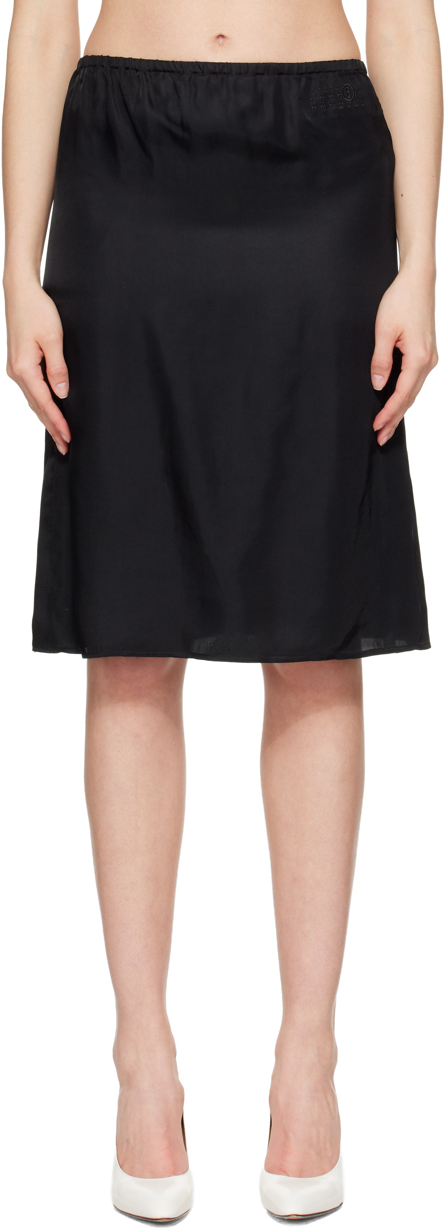 マルジェラ　サテンロングスカート MM6 Maison Margiela: Black Satin Midi Skirt | SSENSE