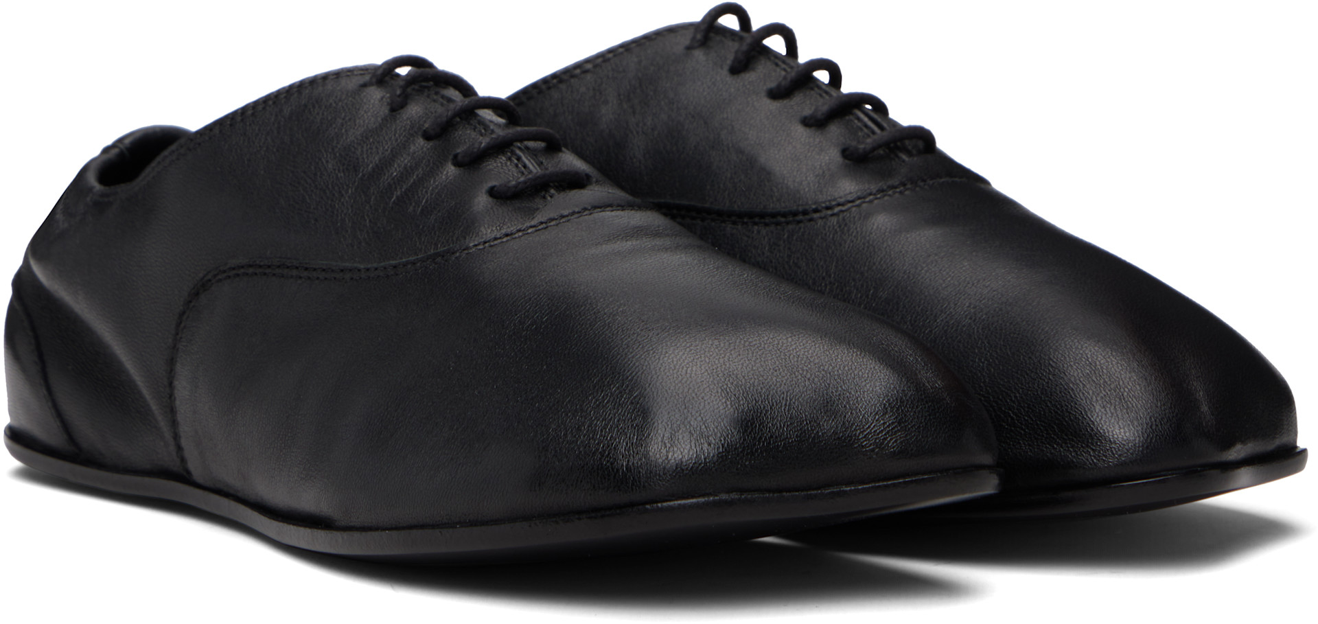 靴 Maison Margiela PARIS Leather Shoes MM6 Maison Margiela: Black Leather Oxfords | SSENSE