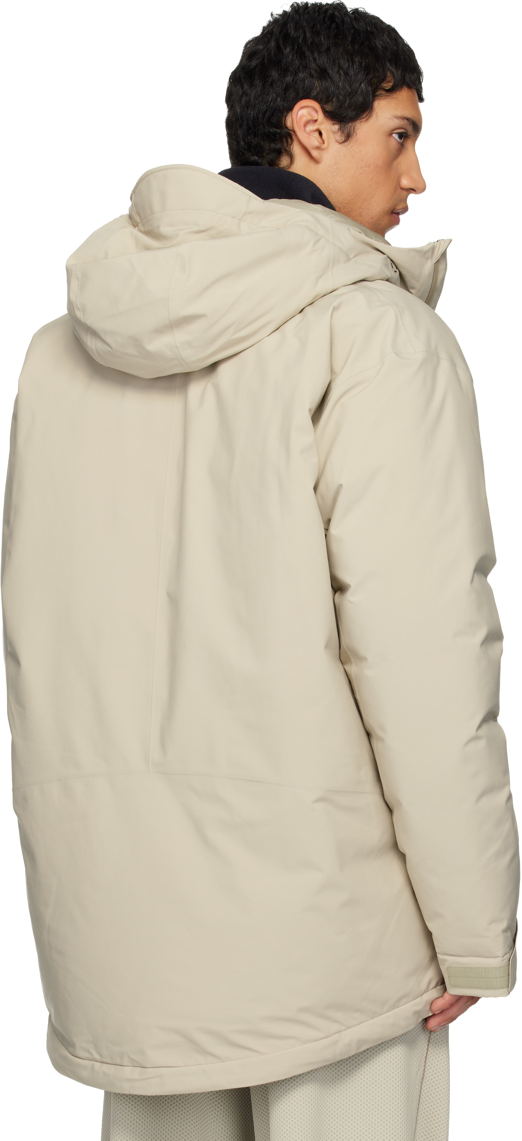 MM6 Maison Margiela: オフホワイト Salomonエディション フード付き