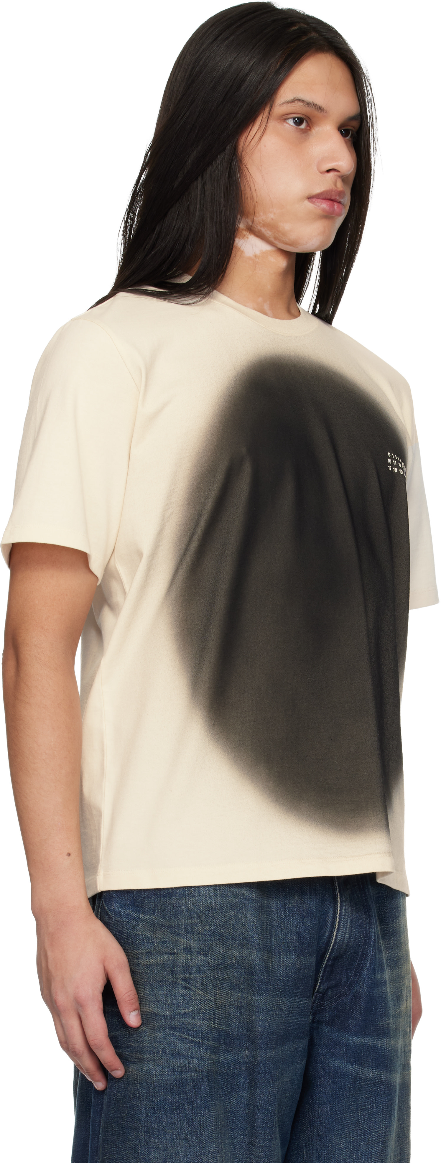 MM6 Maison Margiela: Off-White Spray Print T-shirt | SSENSE Canada