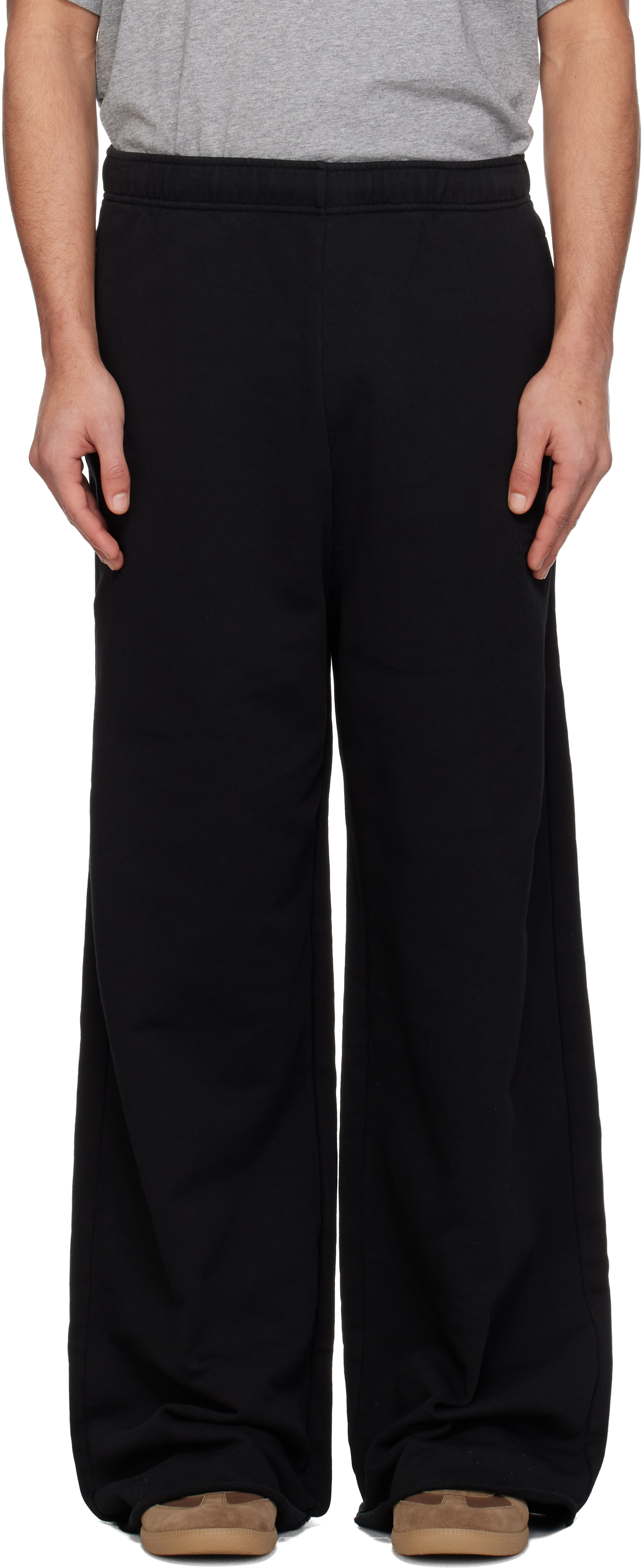MM6 Maison Margielaマルジェラ　コットンブラックパンツ MM6 Maison Margiela: Black Embroidered Logo Sweatpants | SSENSE