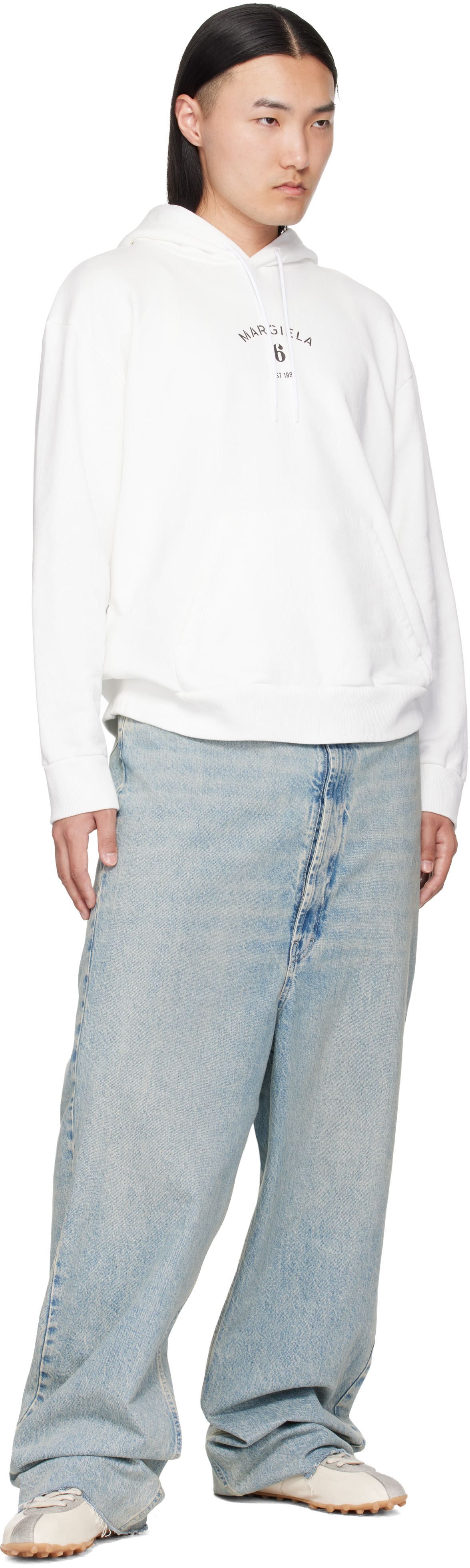 Maison Margiela ホワイト フーディ MM6 Maison Margiela: White Logo Hoodie | SSENSE